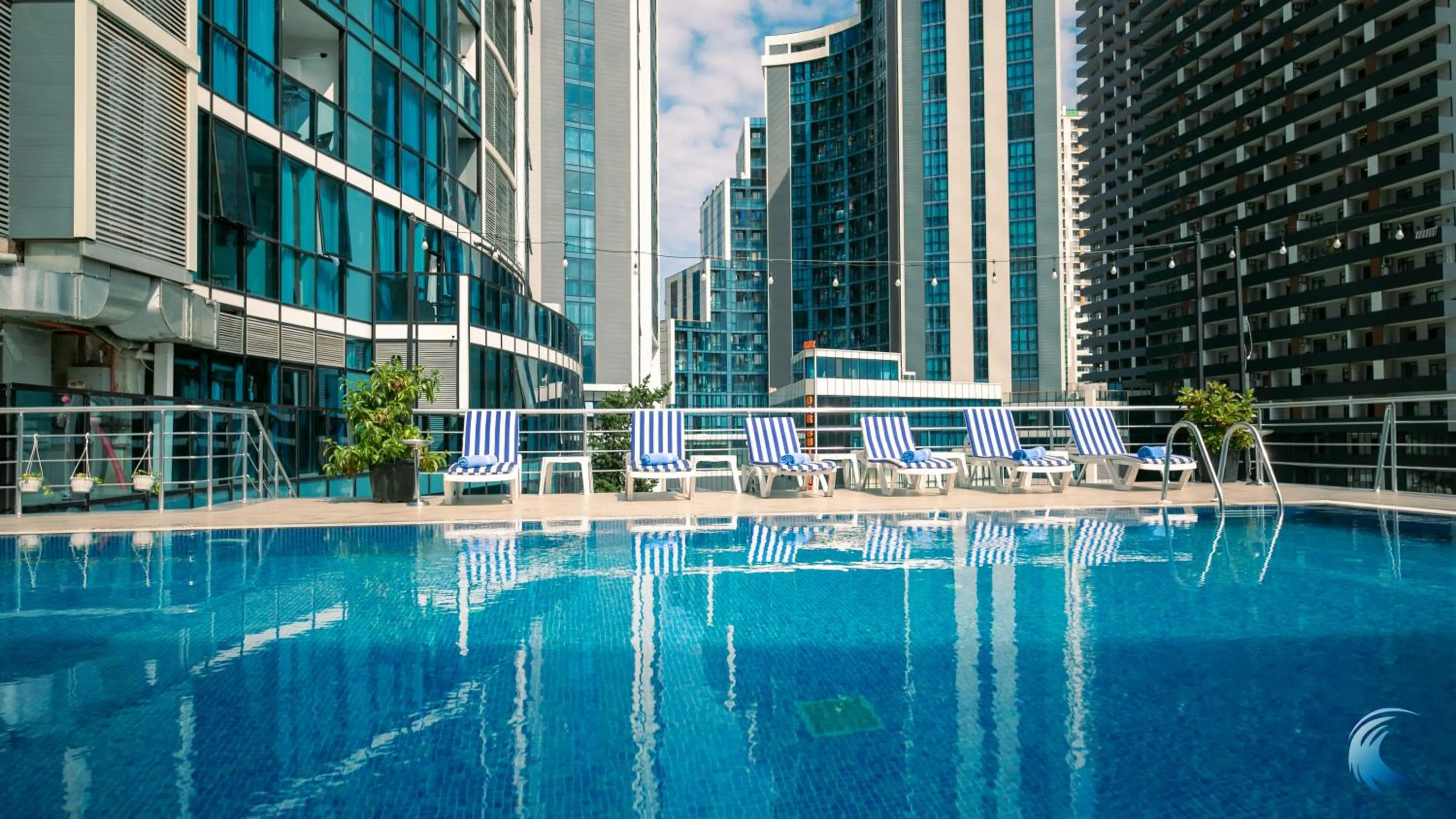 Swimming pool in New Wave Hotel