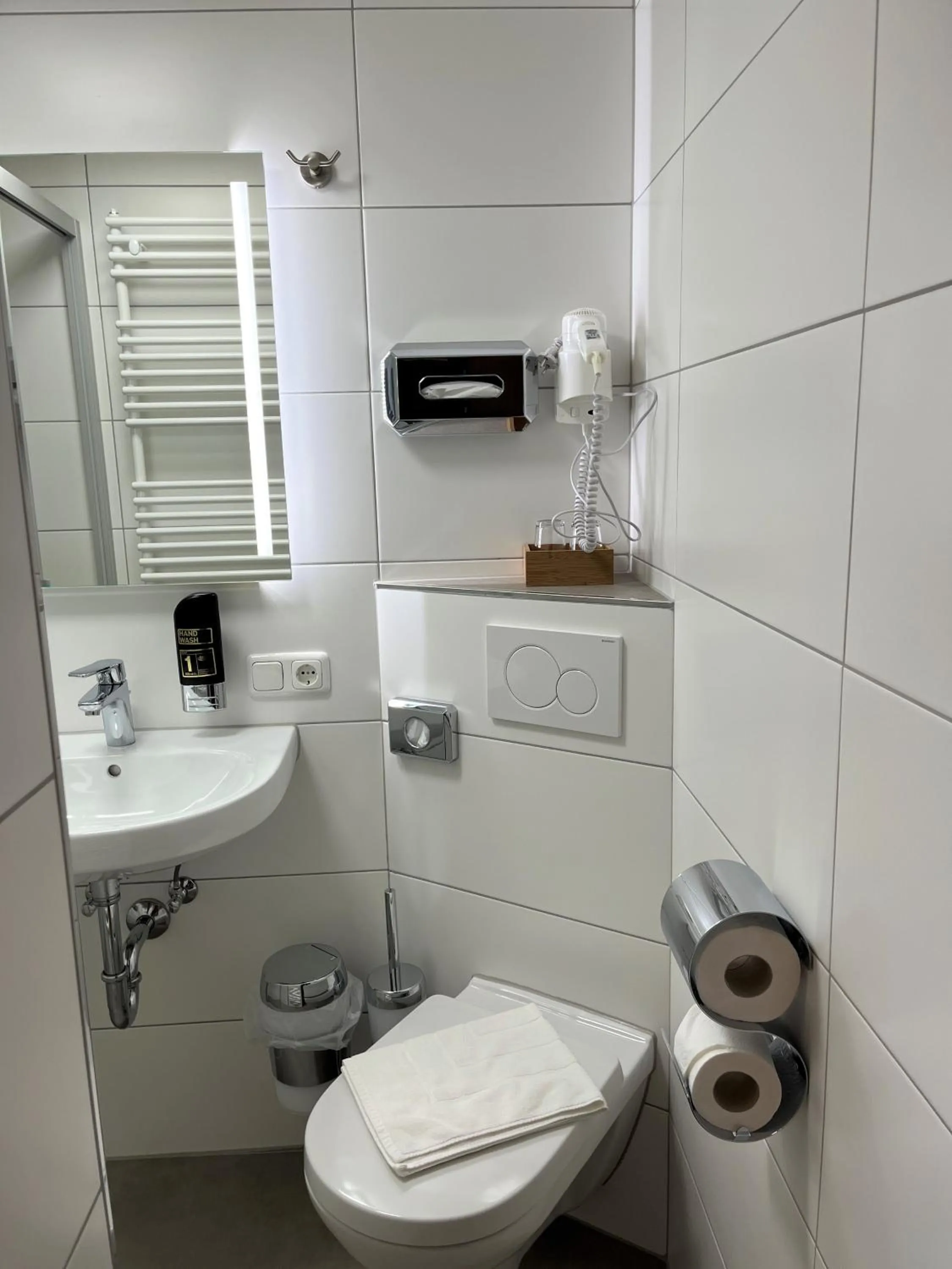 Bathroom in Gästehaus Forggensee