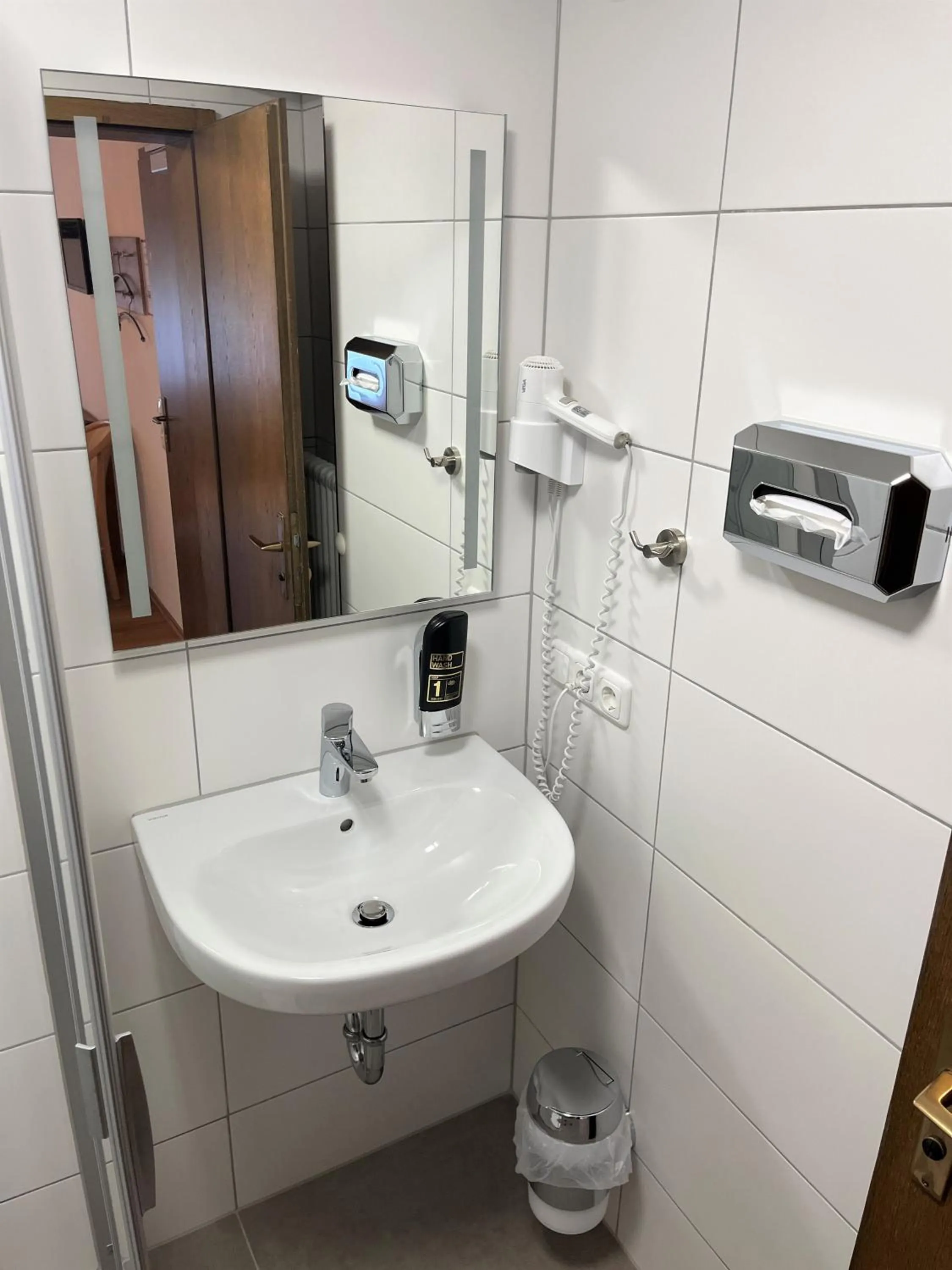 Bathroom in Gästehaus Forggensee