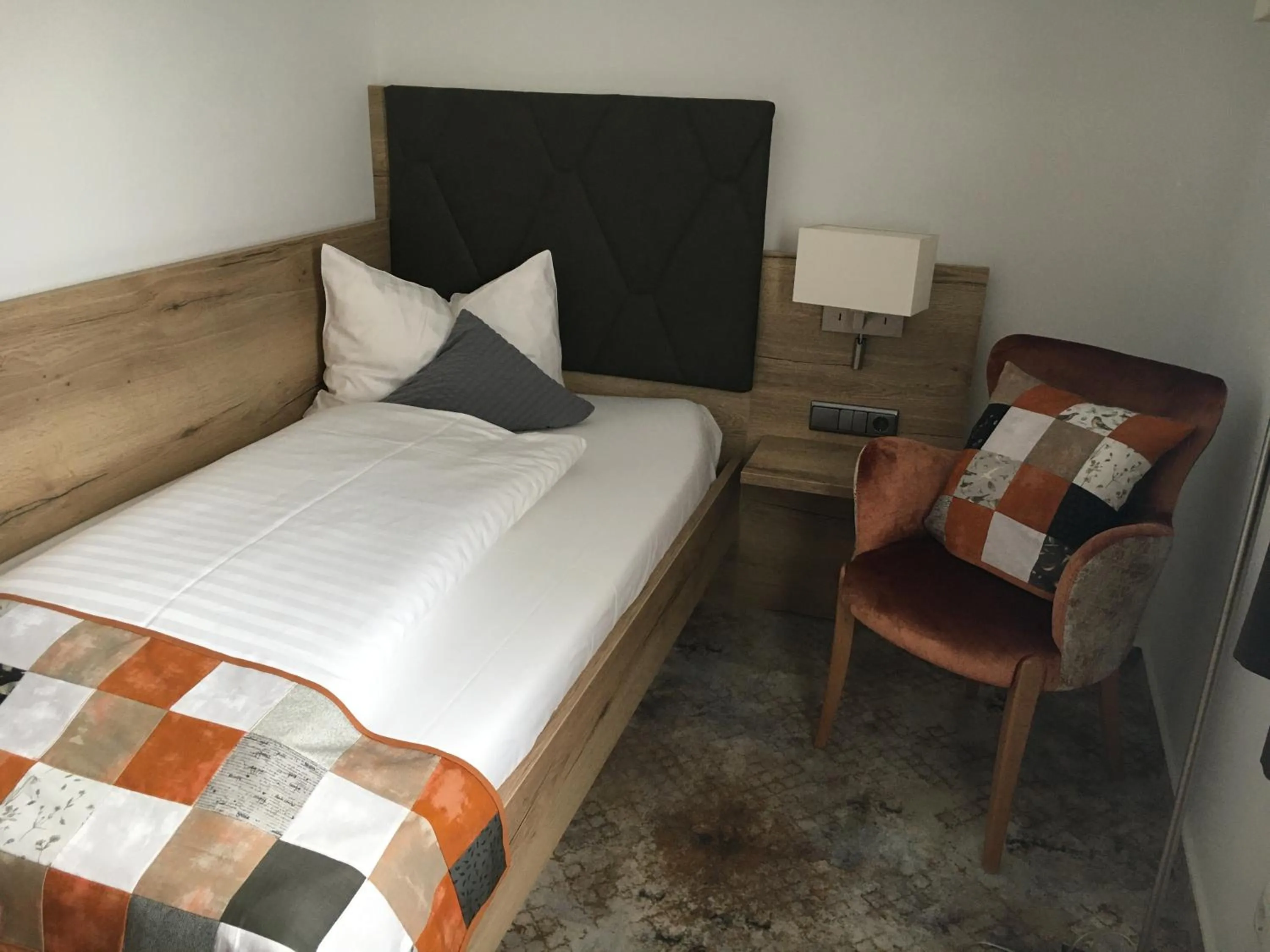 Photo of the whole room, Bed in Stadt-Gut-Hotels - Das Kleine Hotel