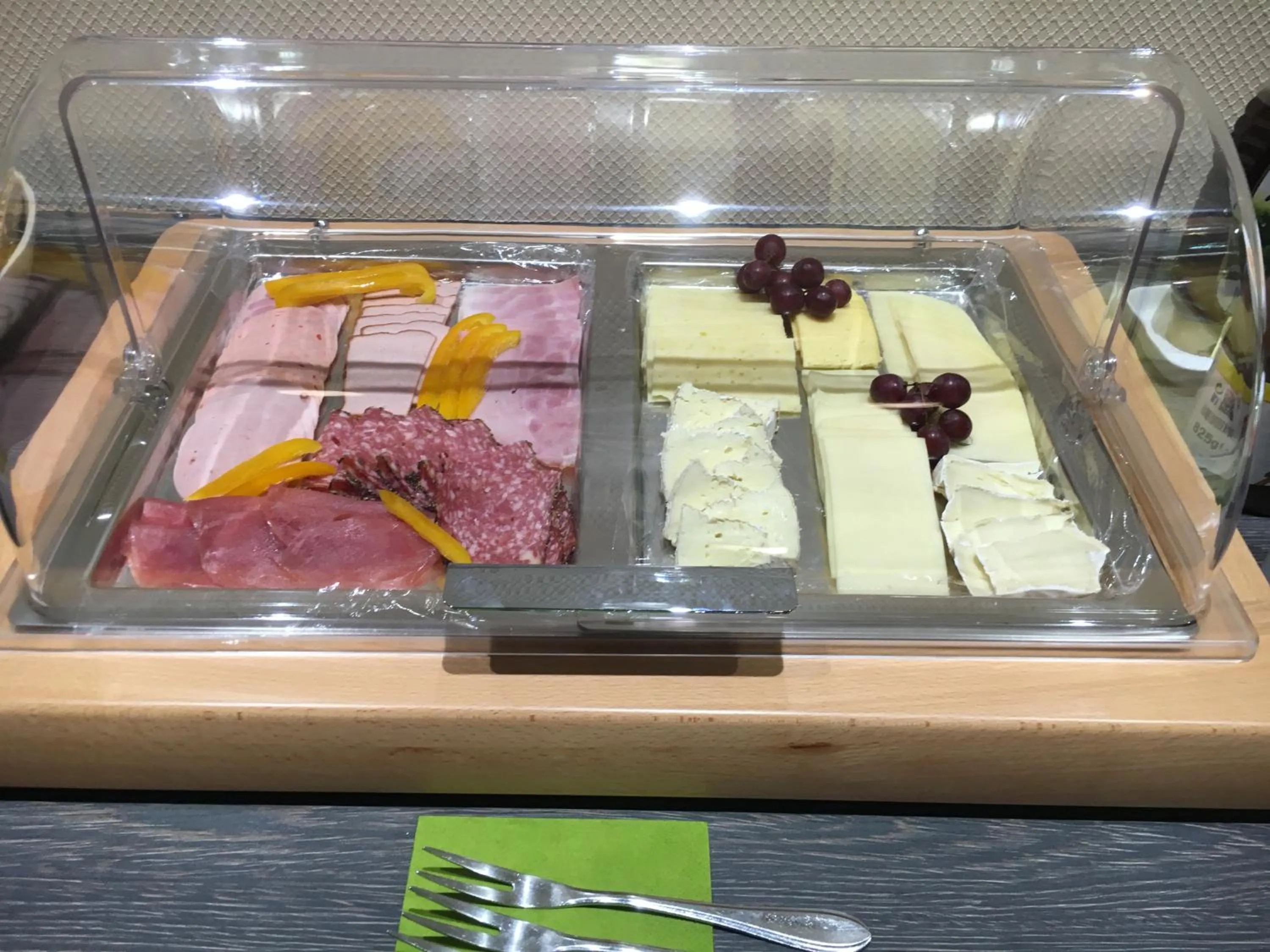 Buffet breakfast in Stadt-Gut-Hotels - Das Kleine Hotel