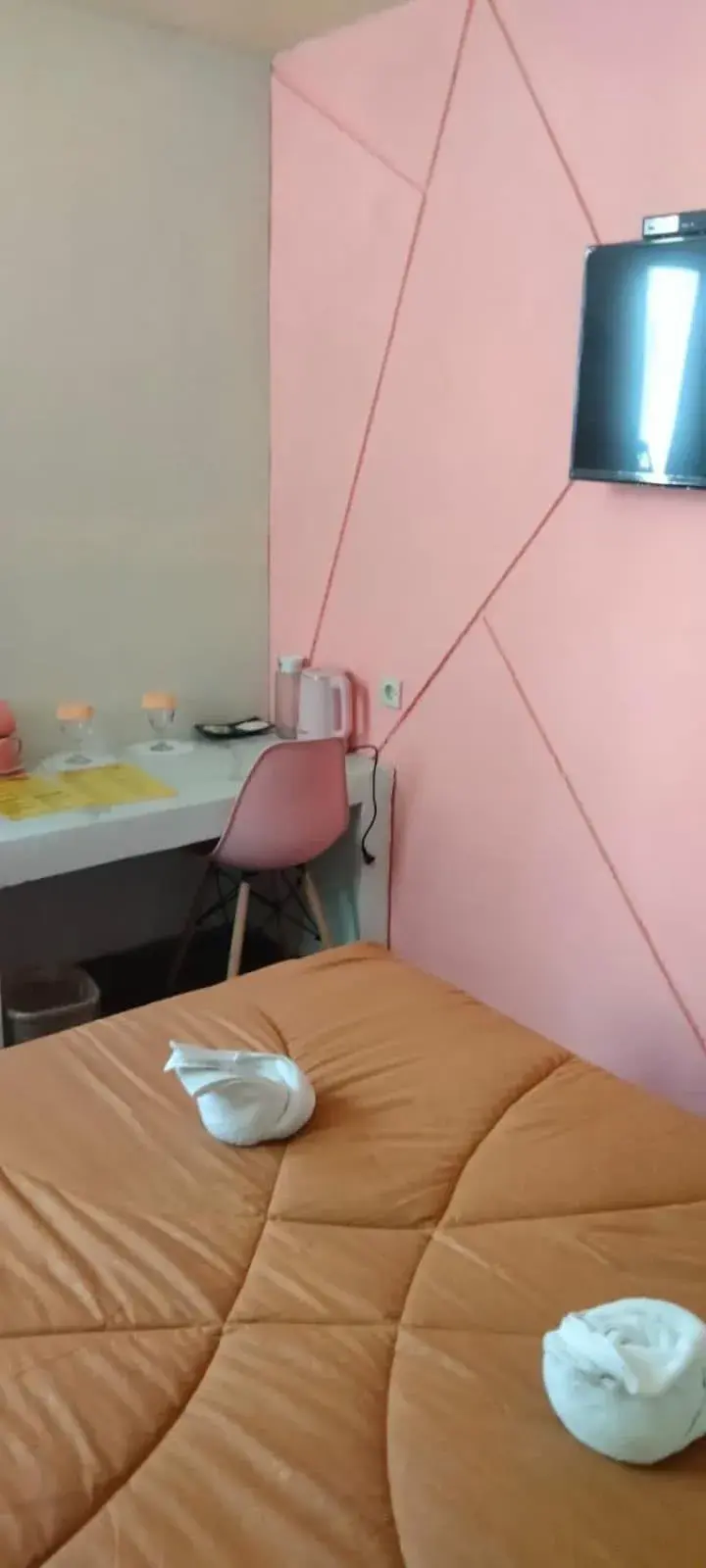 Bed in Votel Hotel De'Pratnya Kediri Bed in Votel Hotel De'Pratnya Kediri