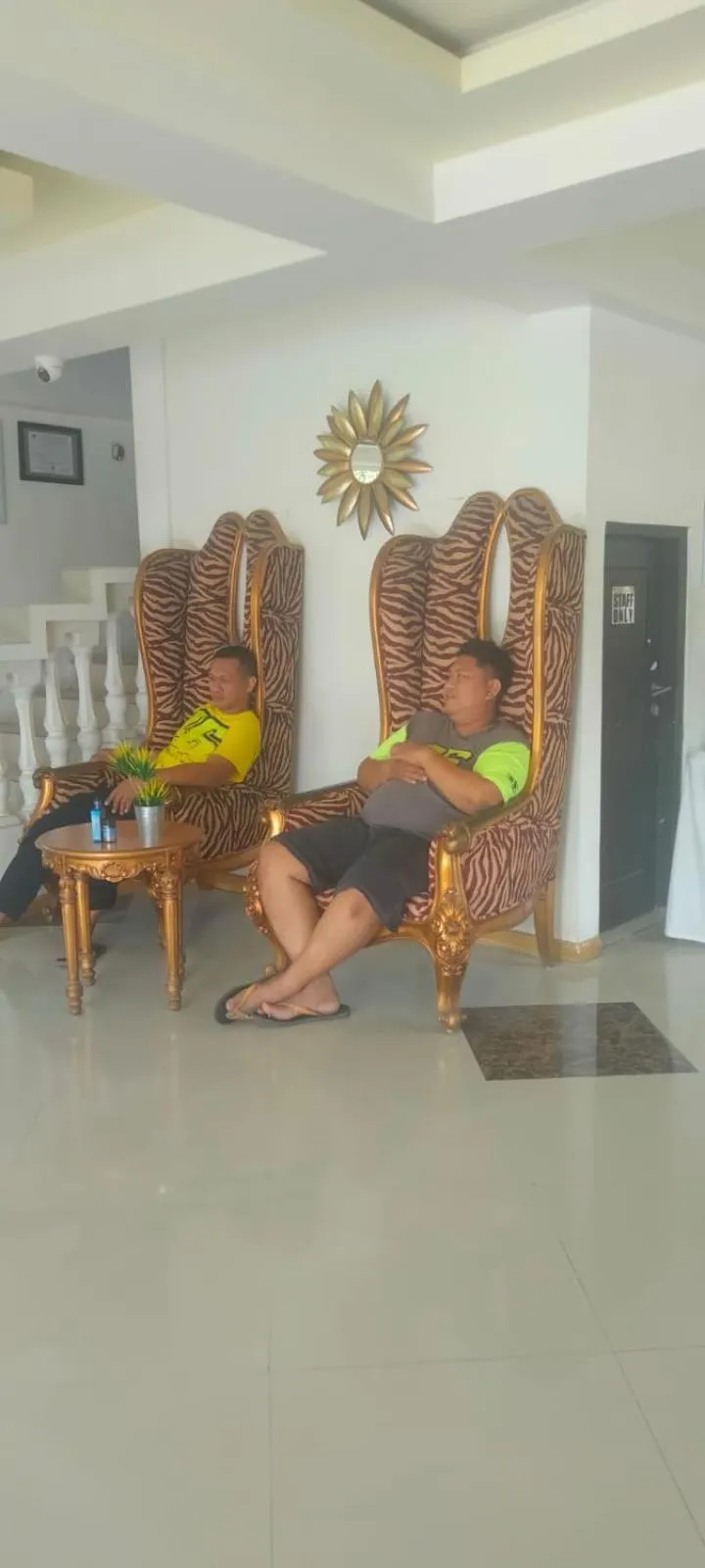 Votel Hotel De'Pratnya Kediri