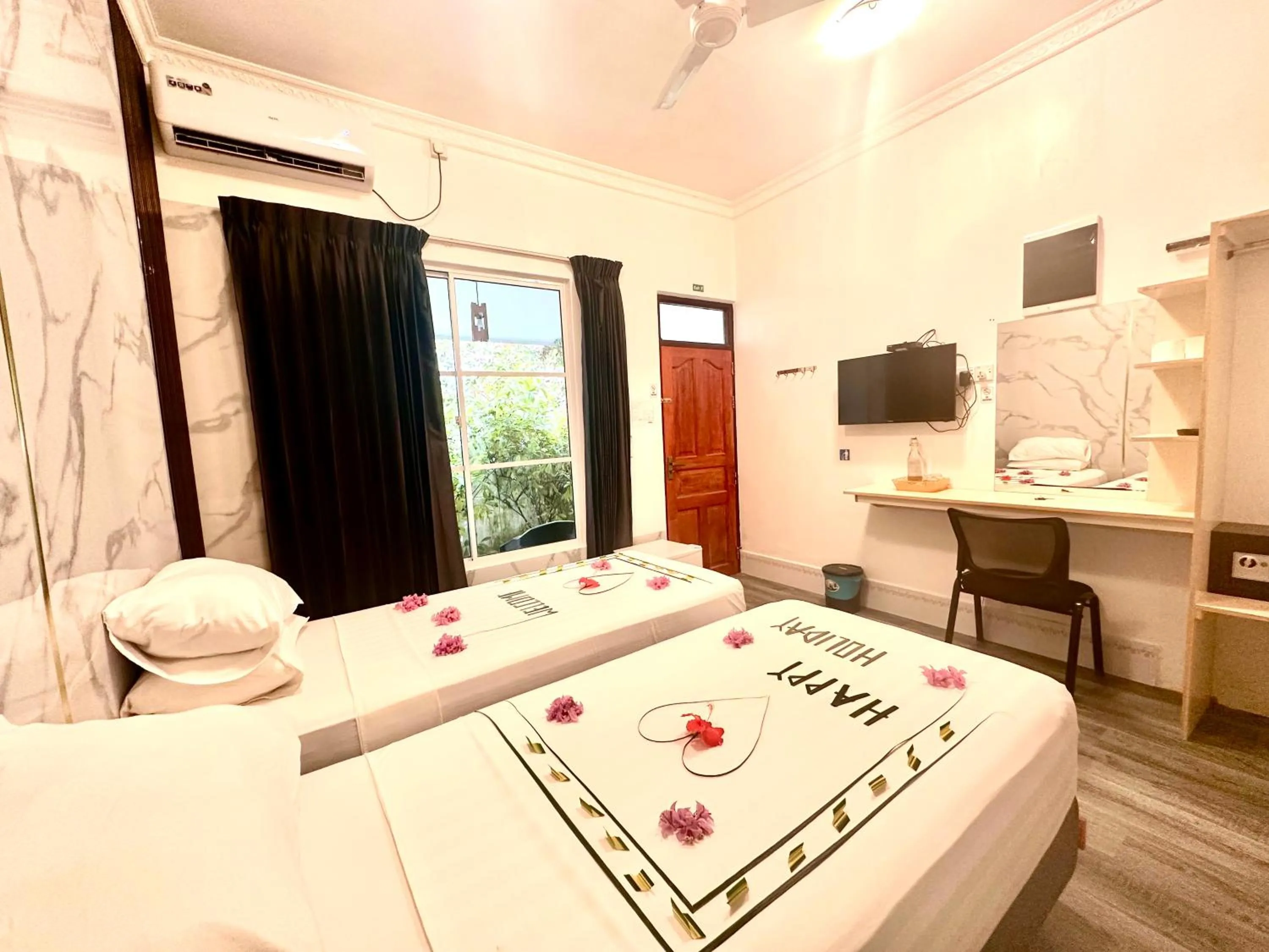 Bed in Thoddoo Island Life