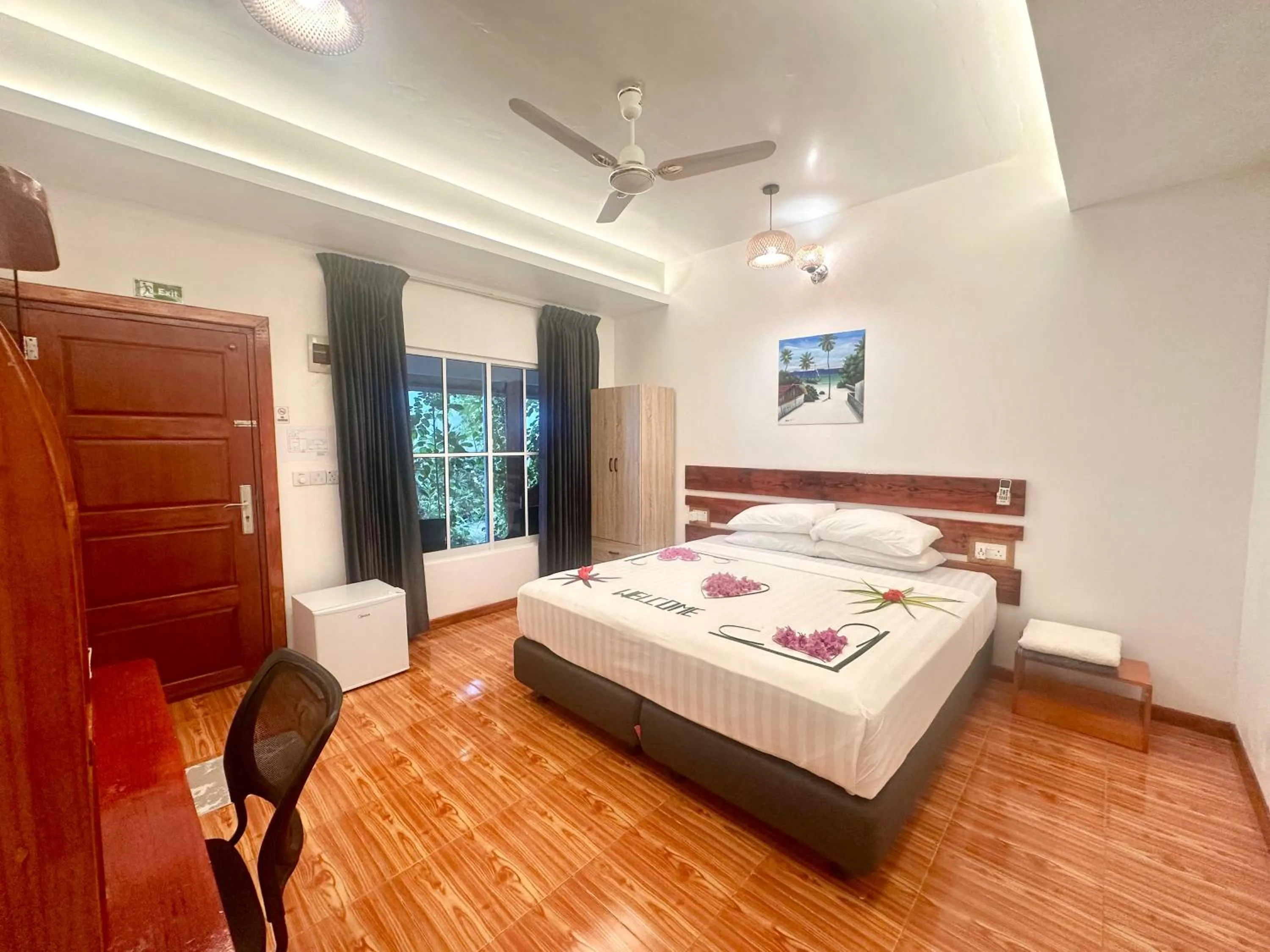 Bed in Thoddoo Island Life