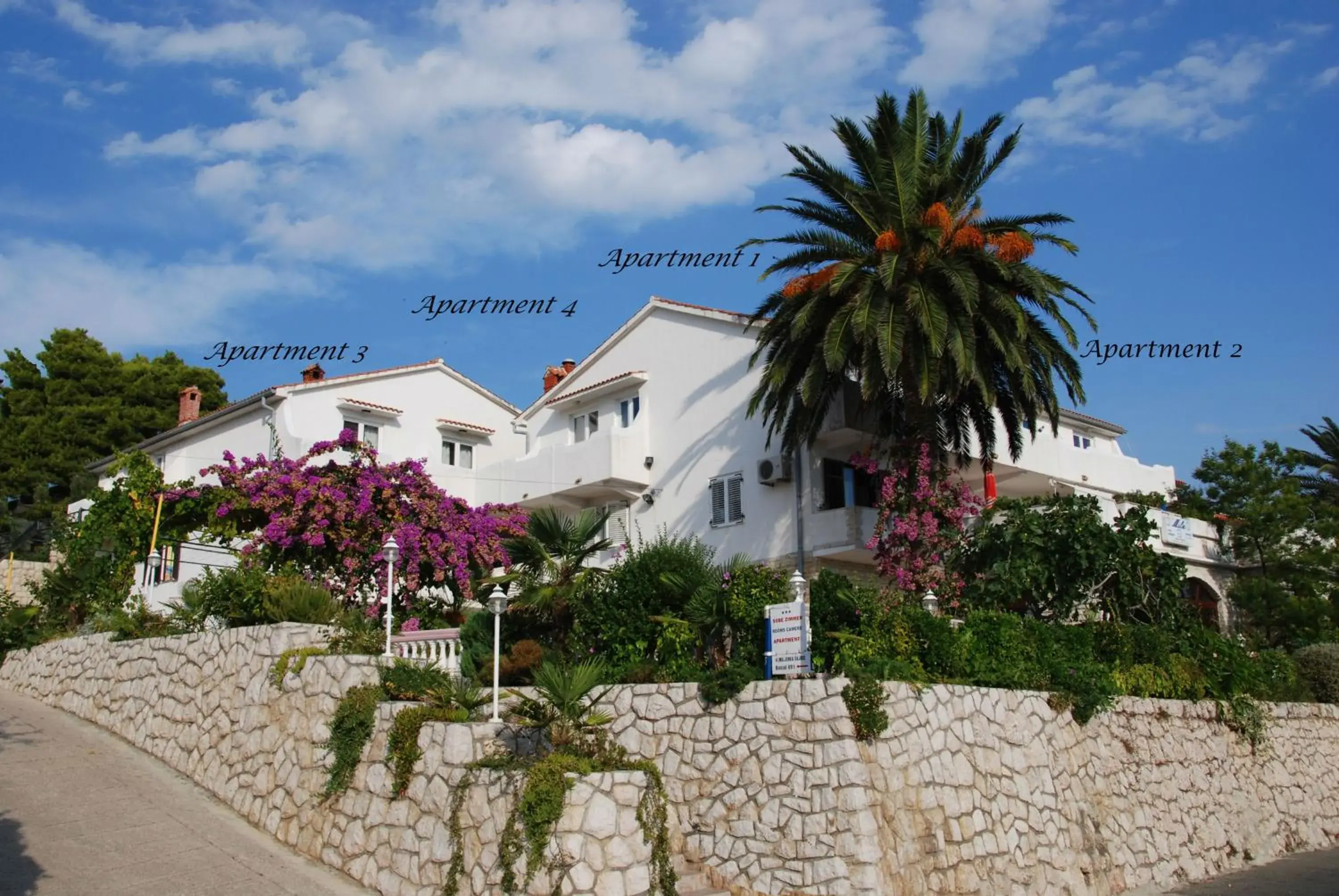 Apartments & rooms Mila Apartments & rooms Mila