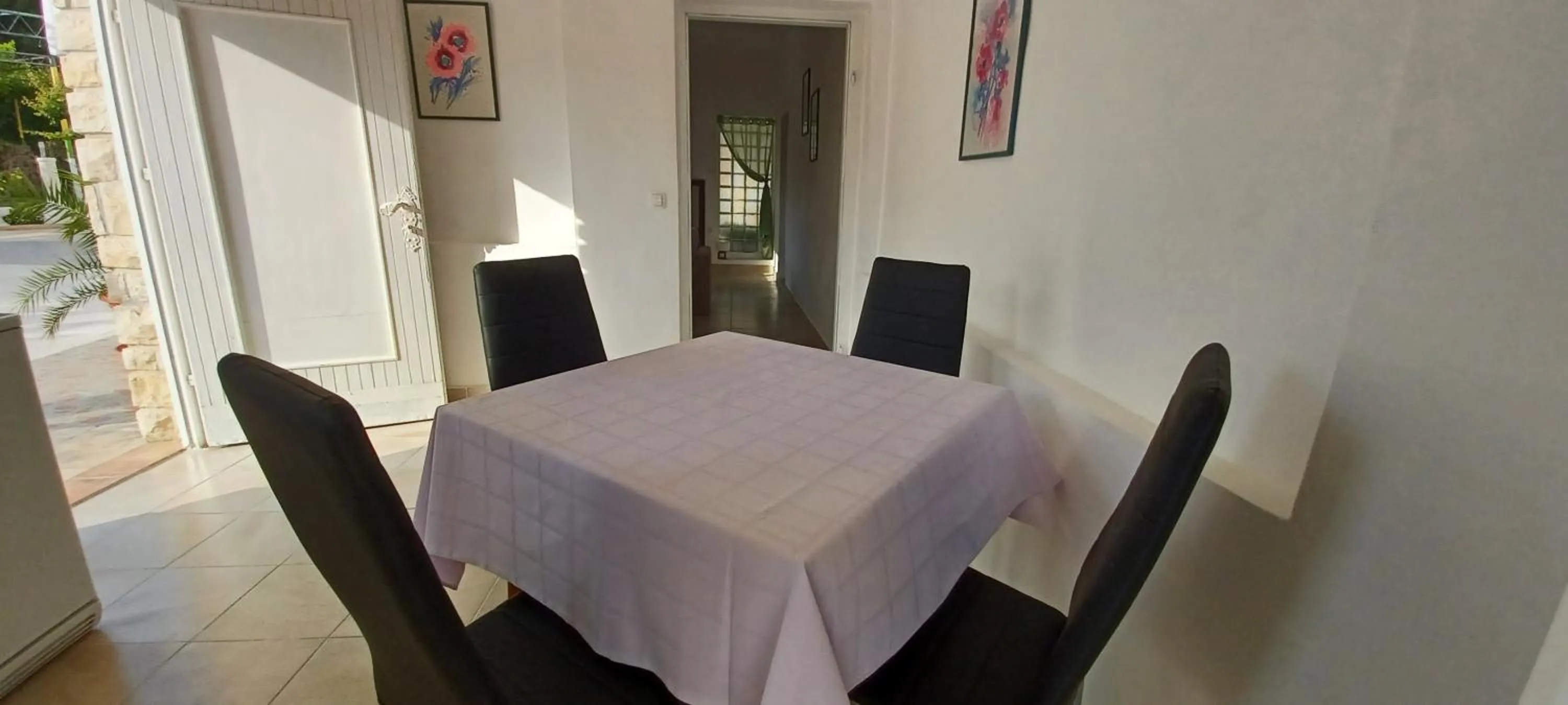 Apartments & rooms Mila