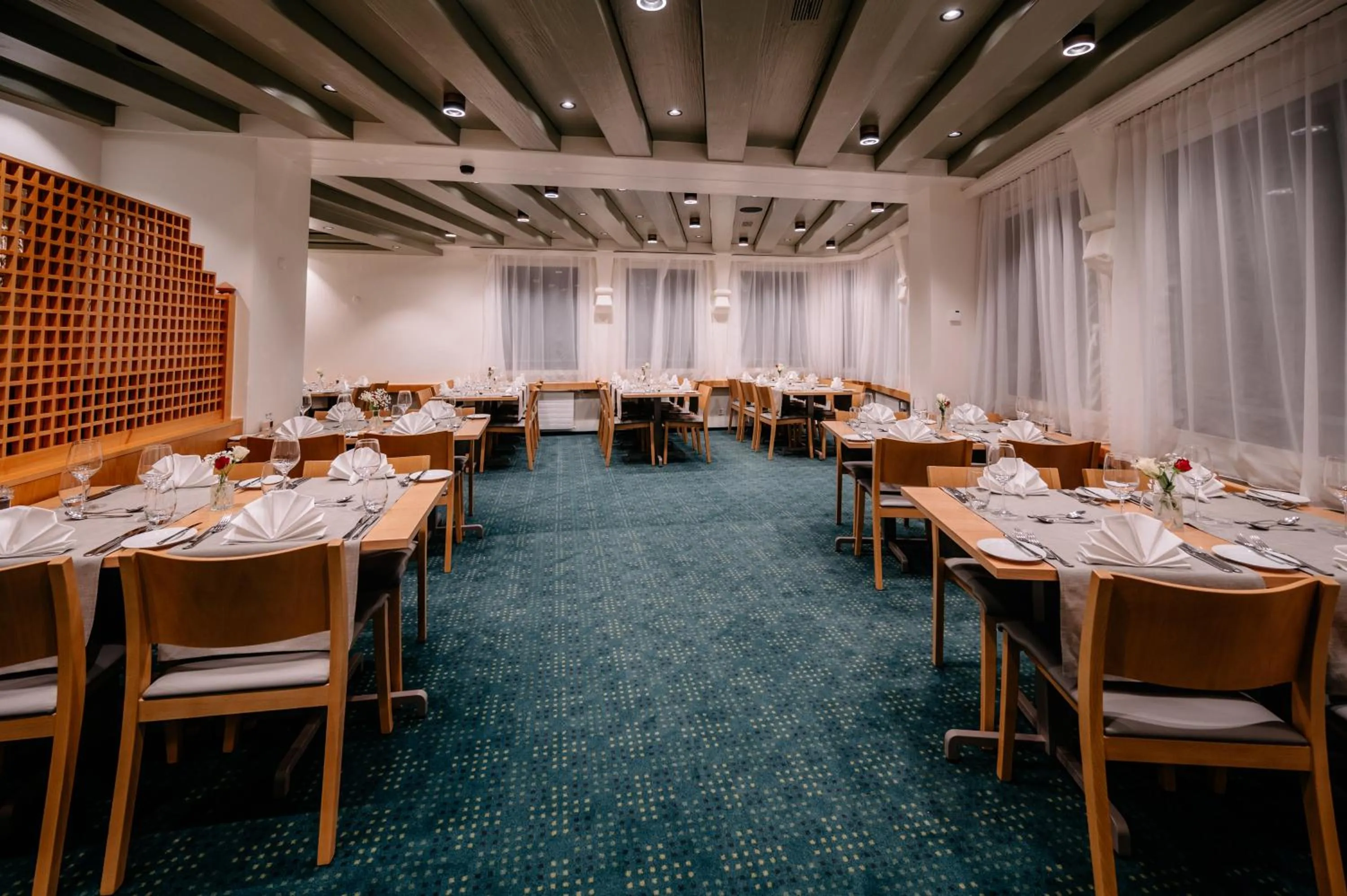 Restaurant/places to eat in Kongress Hotel Davos