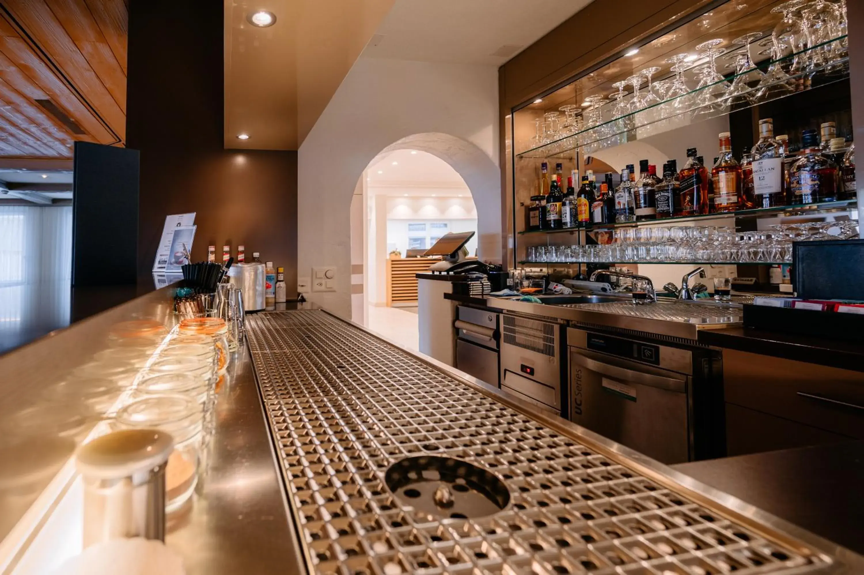 Lounge or bar in Kongress Hotel Davos Lounge or bar in Kongress Hotel Davos