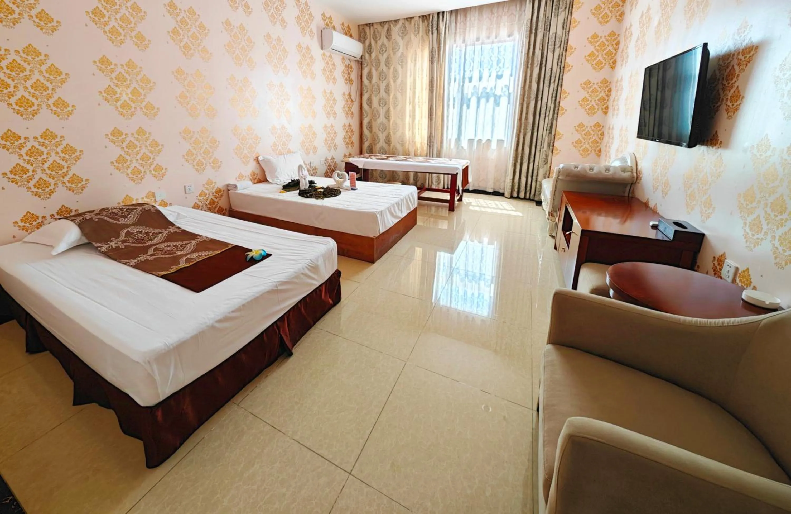 Spa and wellness centre/facilities, Bed in Golden Peacock Hotel Blantyre