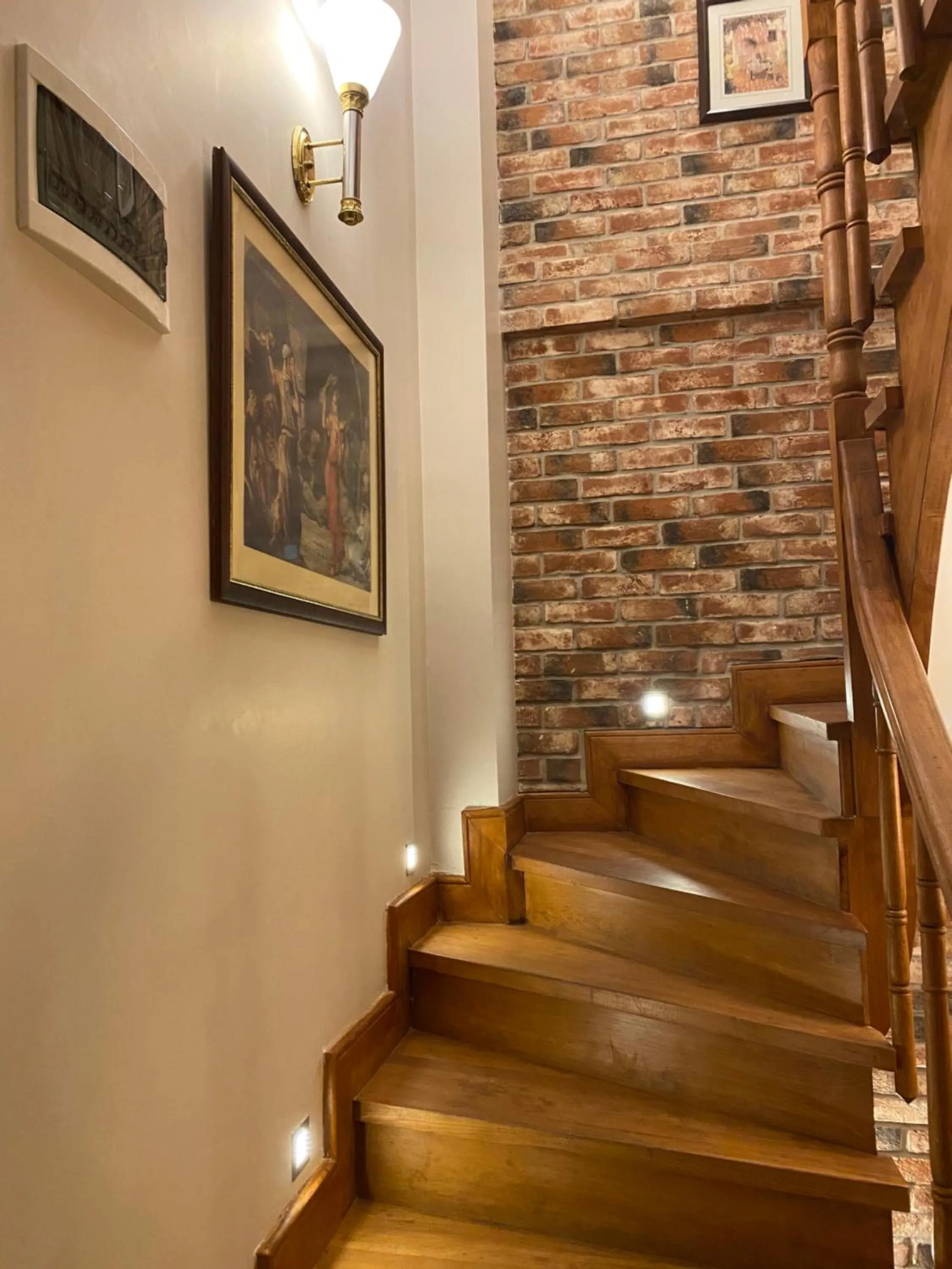 Property building in Bosphorus Bridge