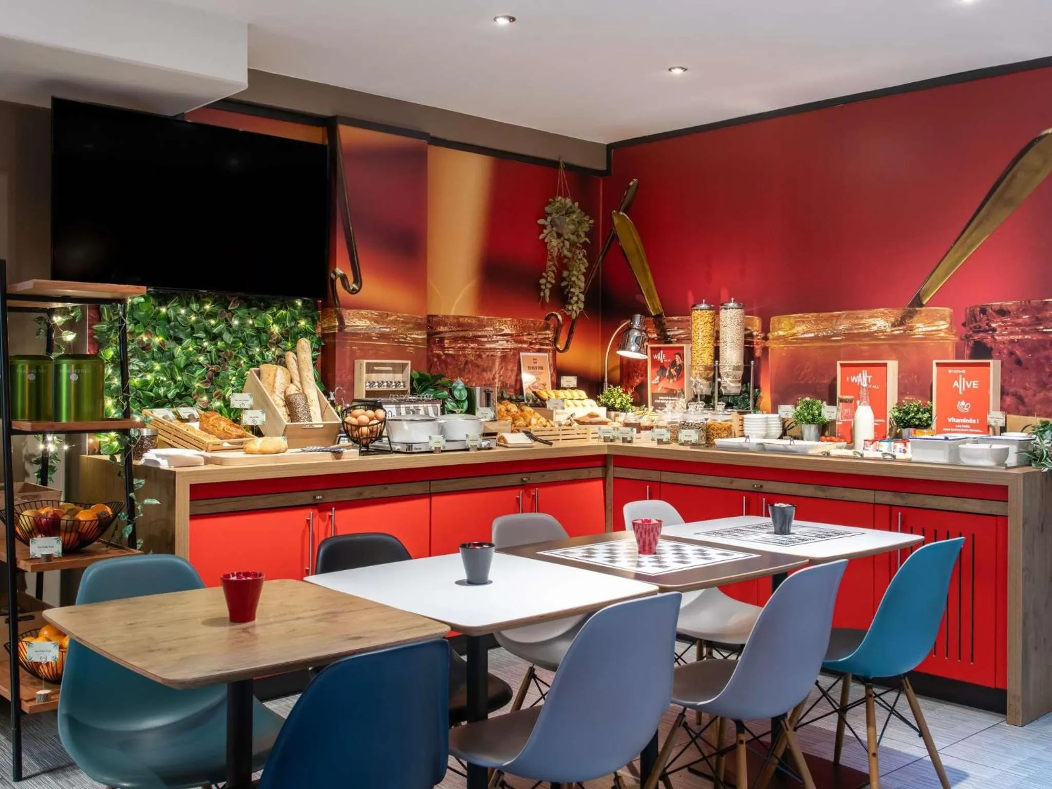 Breakfast in ibis Paris Avenue de la Republique
