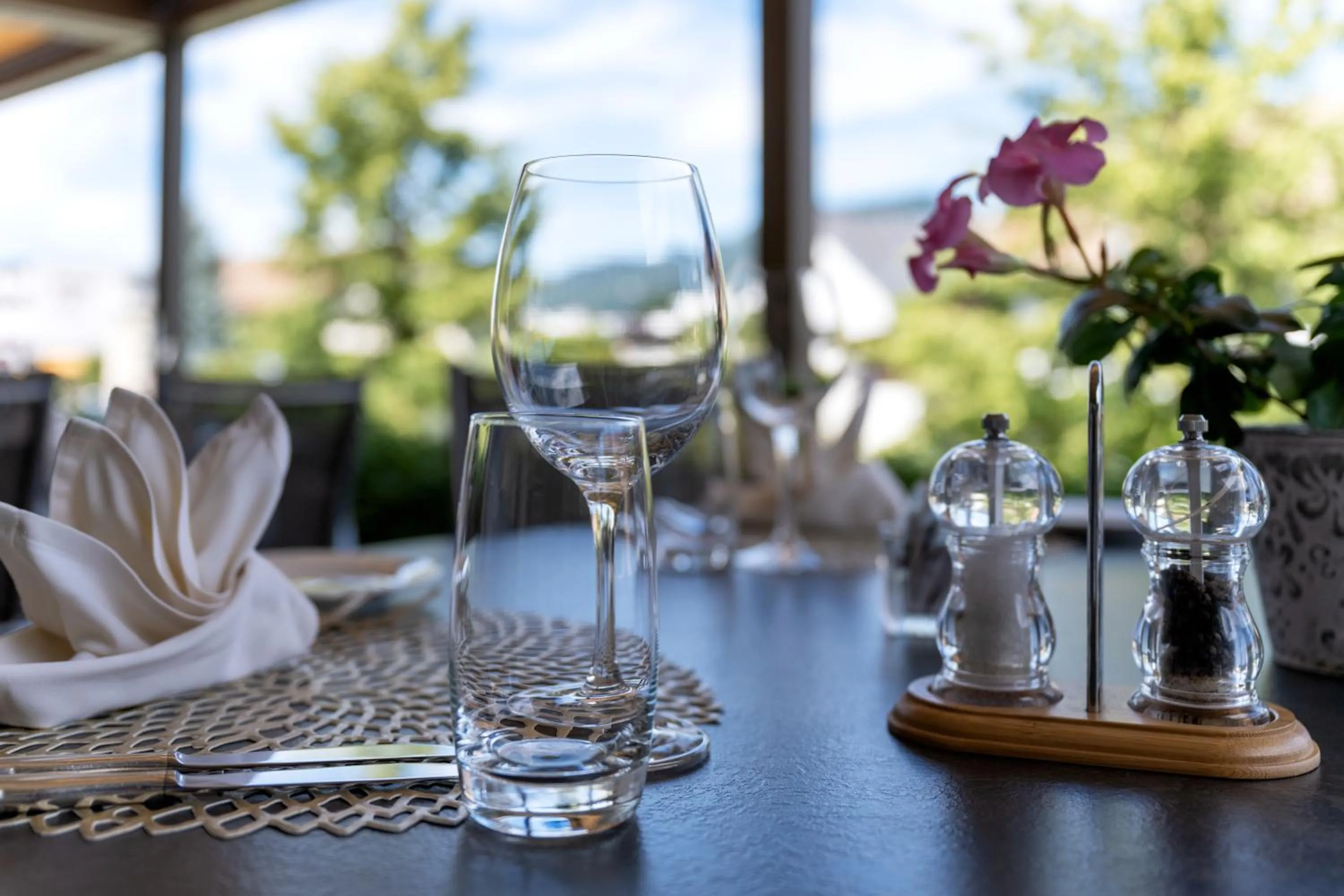 Restaurant/places to eat in Landgasthof Kreuz - Ihr Businesshotel mit persönlichem Flair