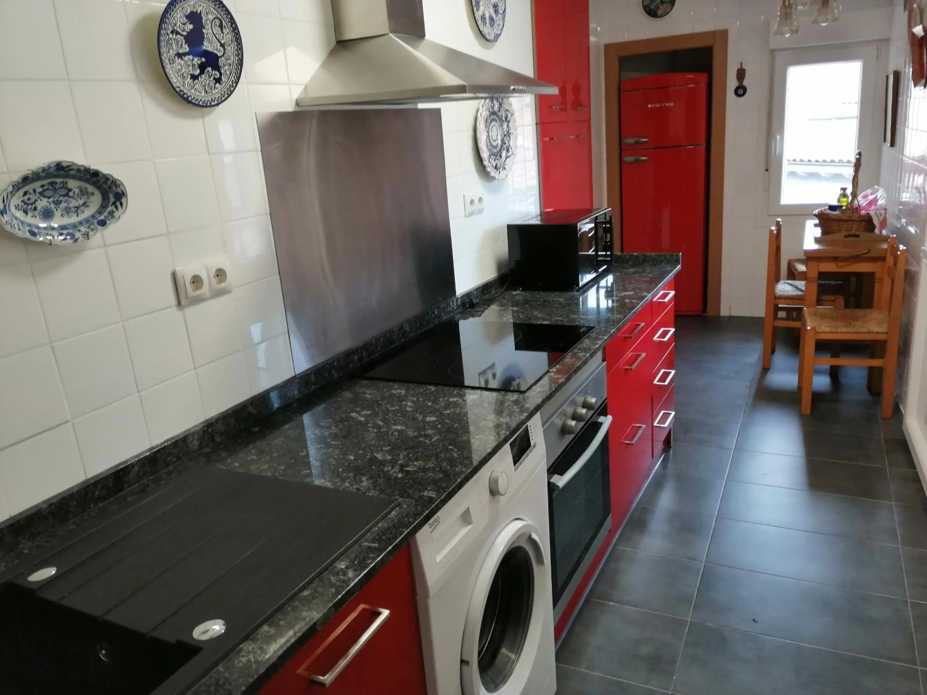 Kitchen or kitchenette in Ático en Cimadevilla Mirando al Mar