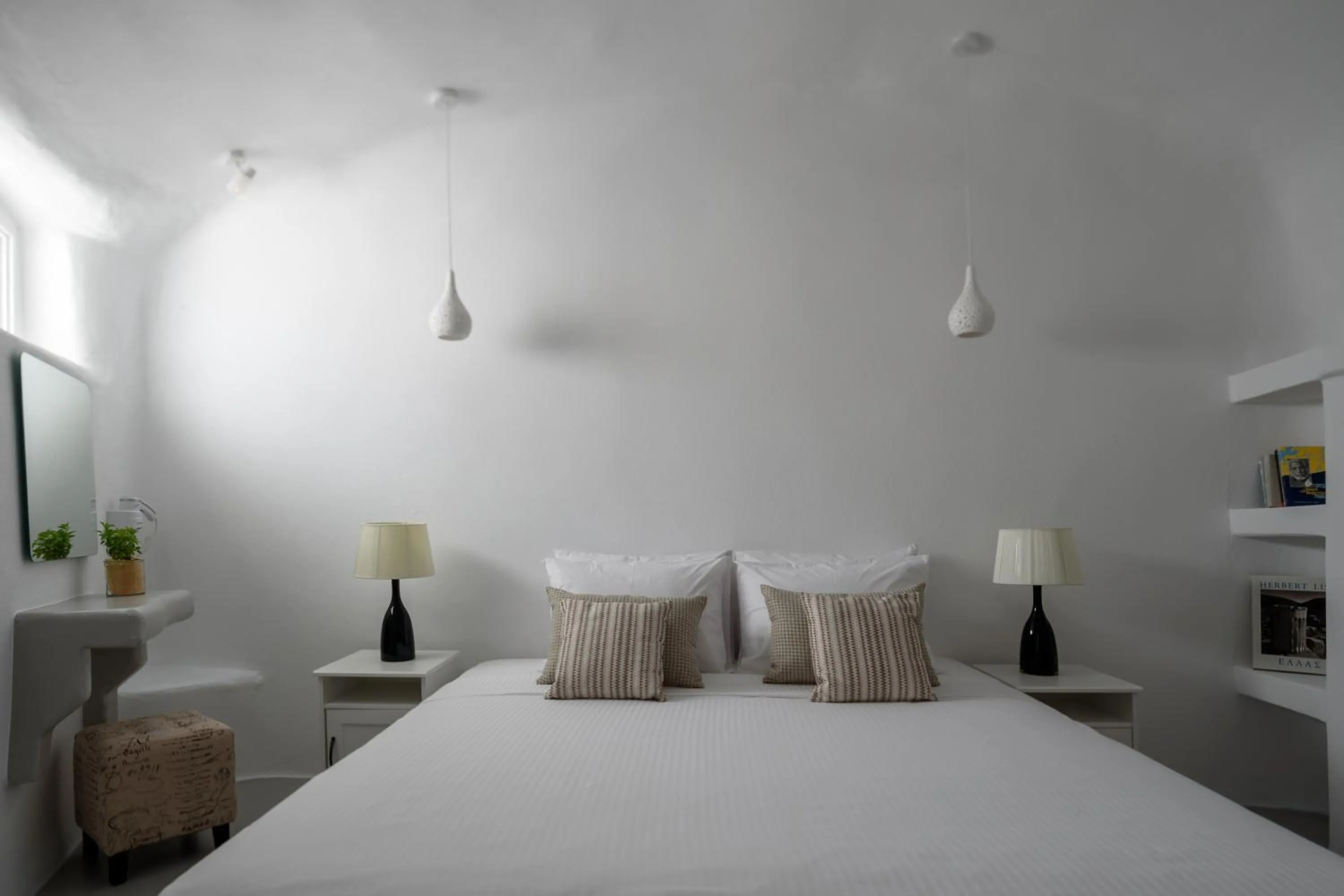 Bedroom in White Dream Suites