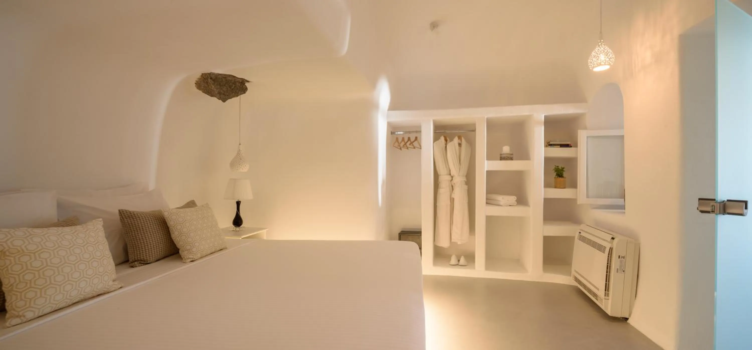 Bedroom in White Dream Suites