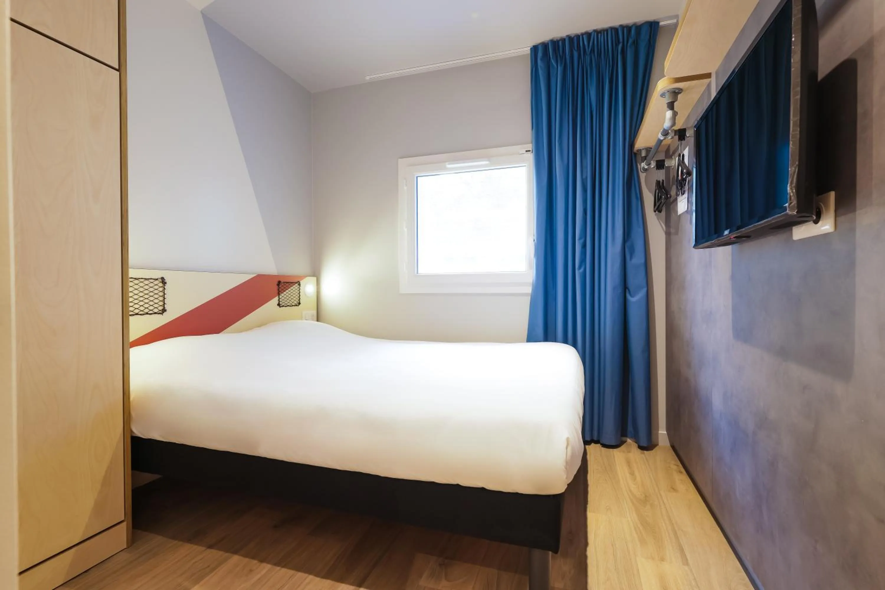 TV and multimedia, Bed in ibis Budget Villemomble