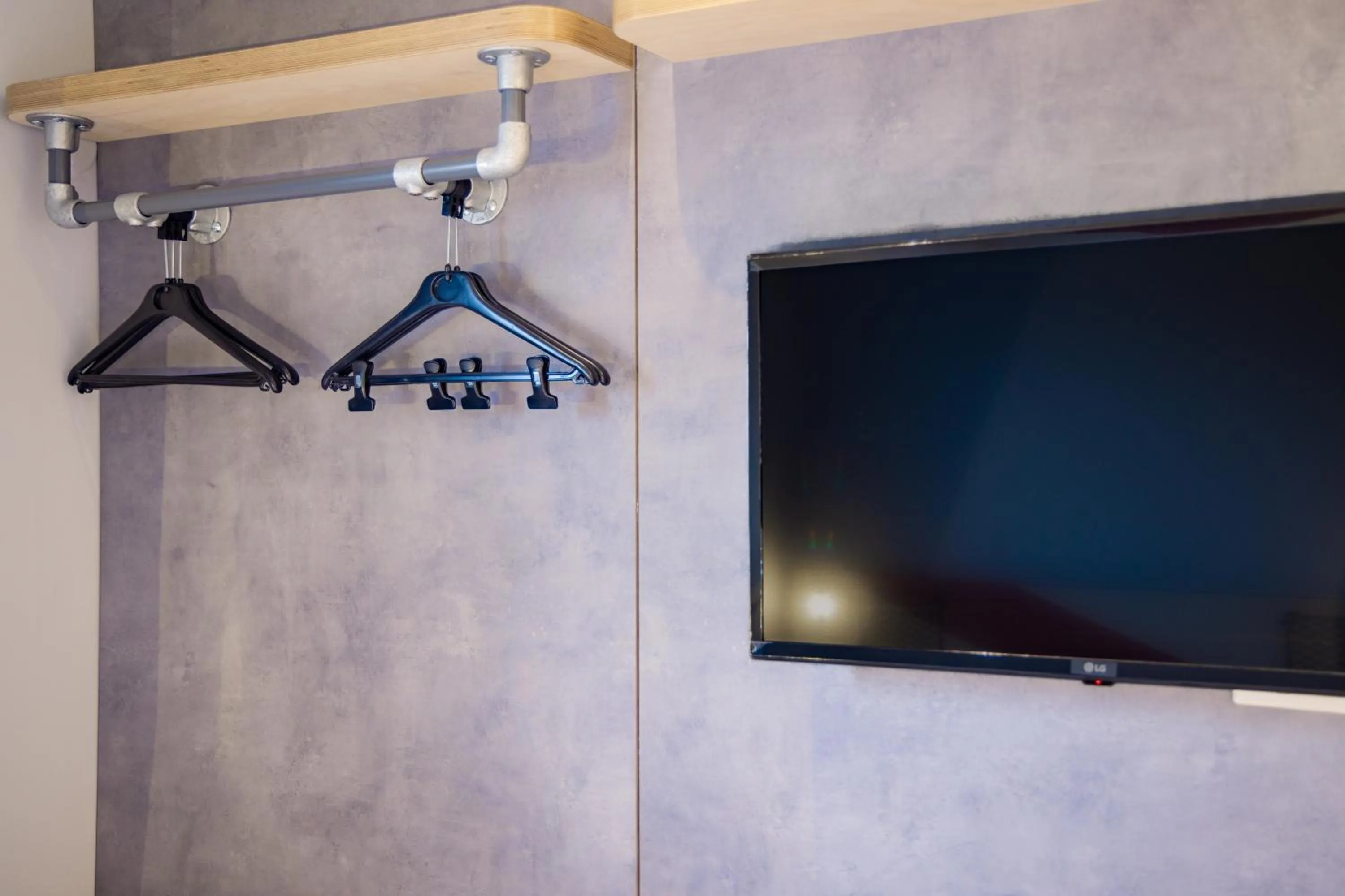 TV and multimedia in ibis Budget Villemomble