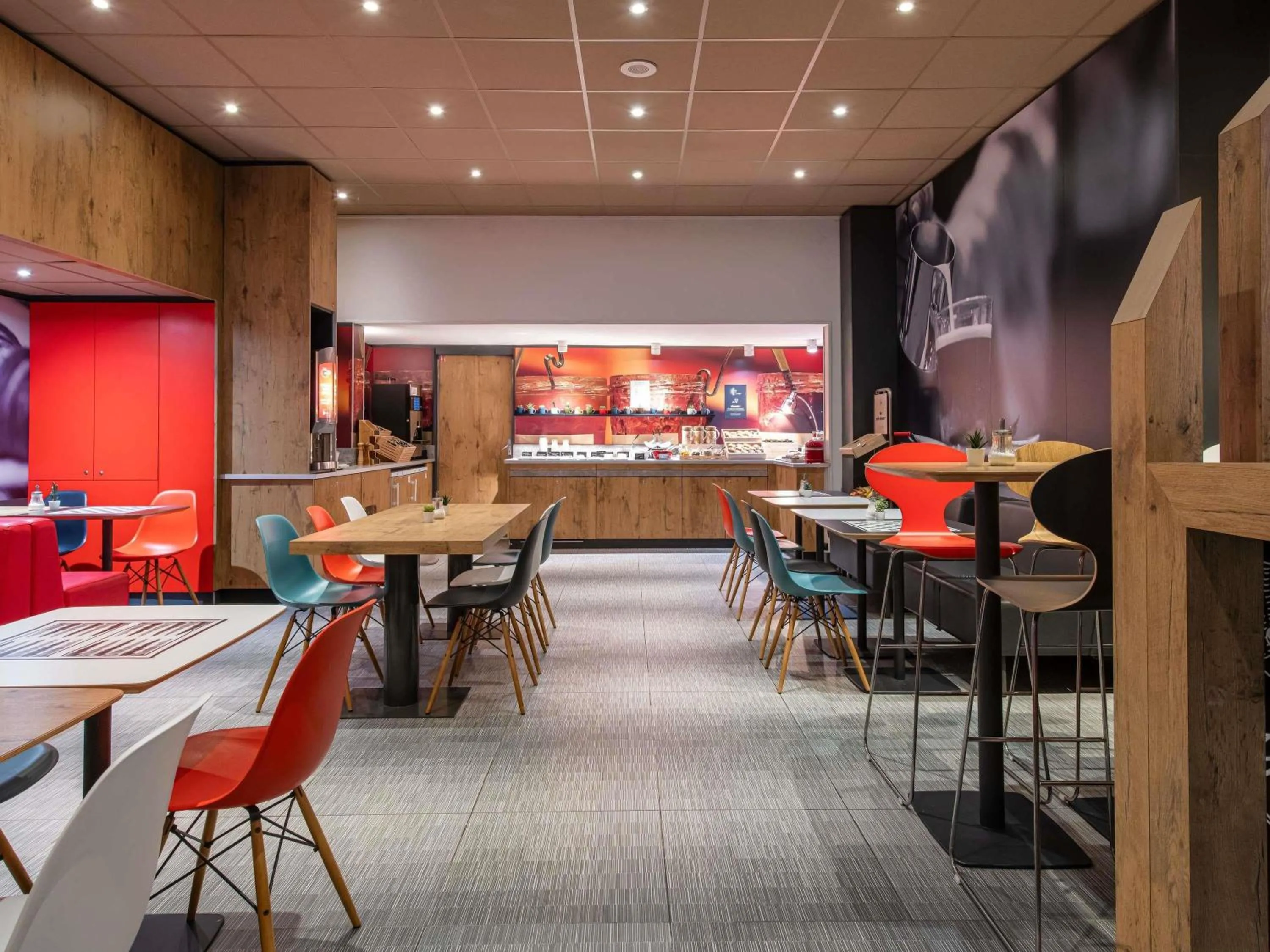 Breakfast in ibis Paris Canal Saint Martin