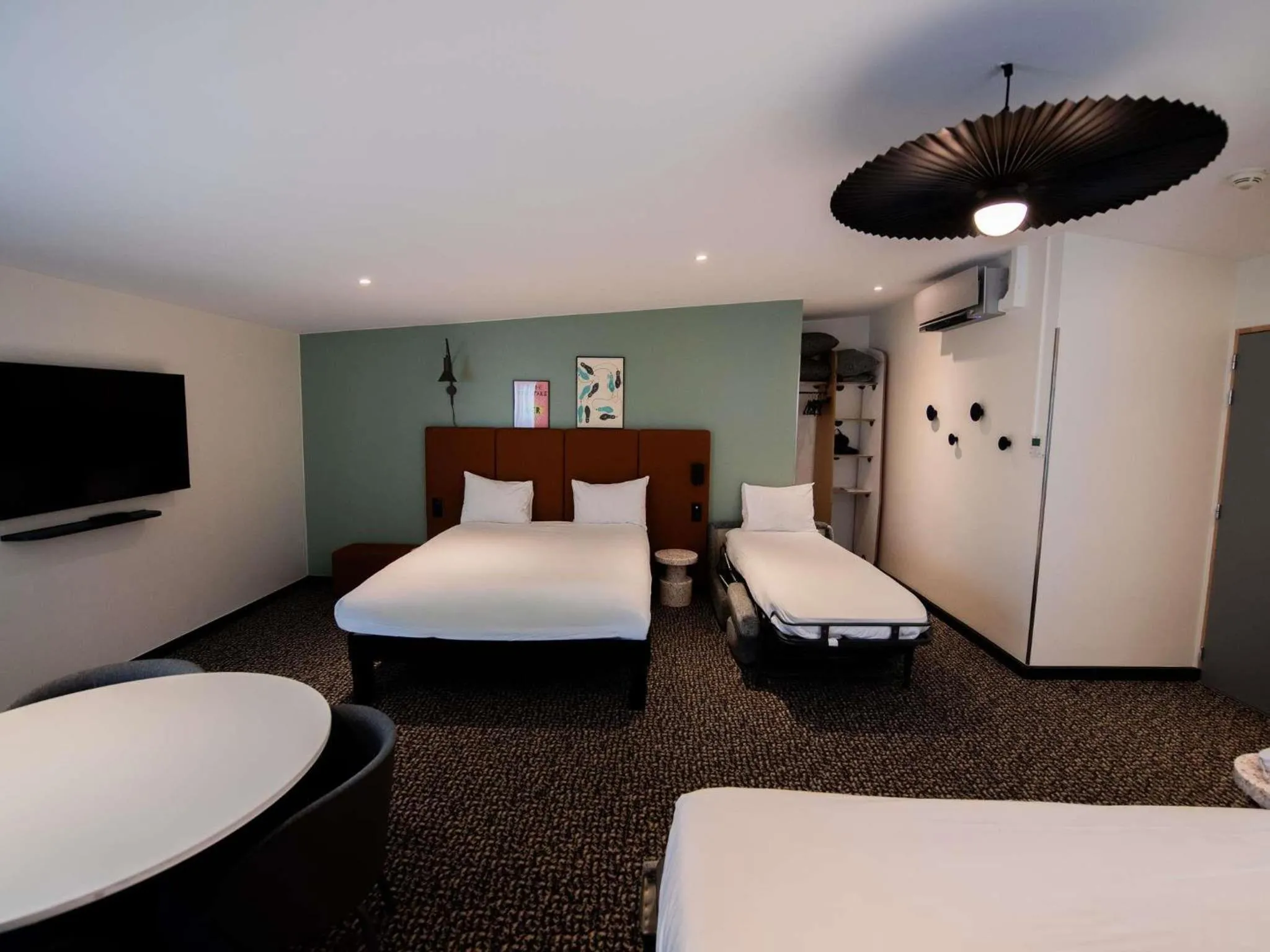 Bedroom, Bed in ibis Paris Canal Saint Martin
