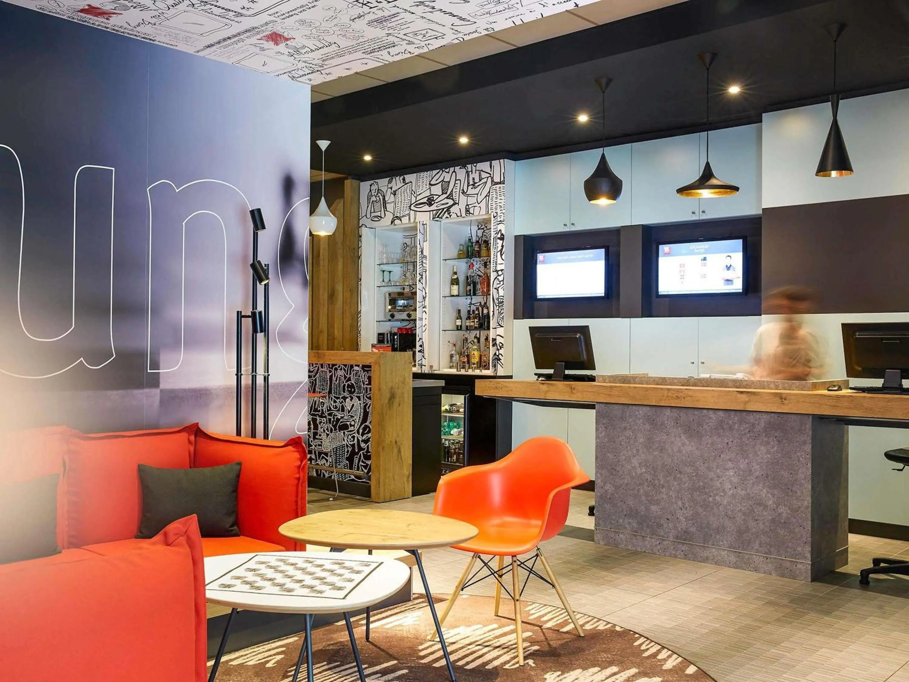 Property building in ibis Paris Canal Saint Martin