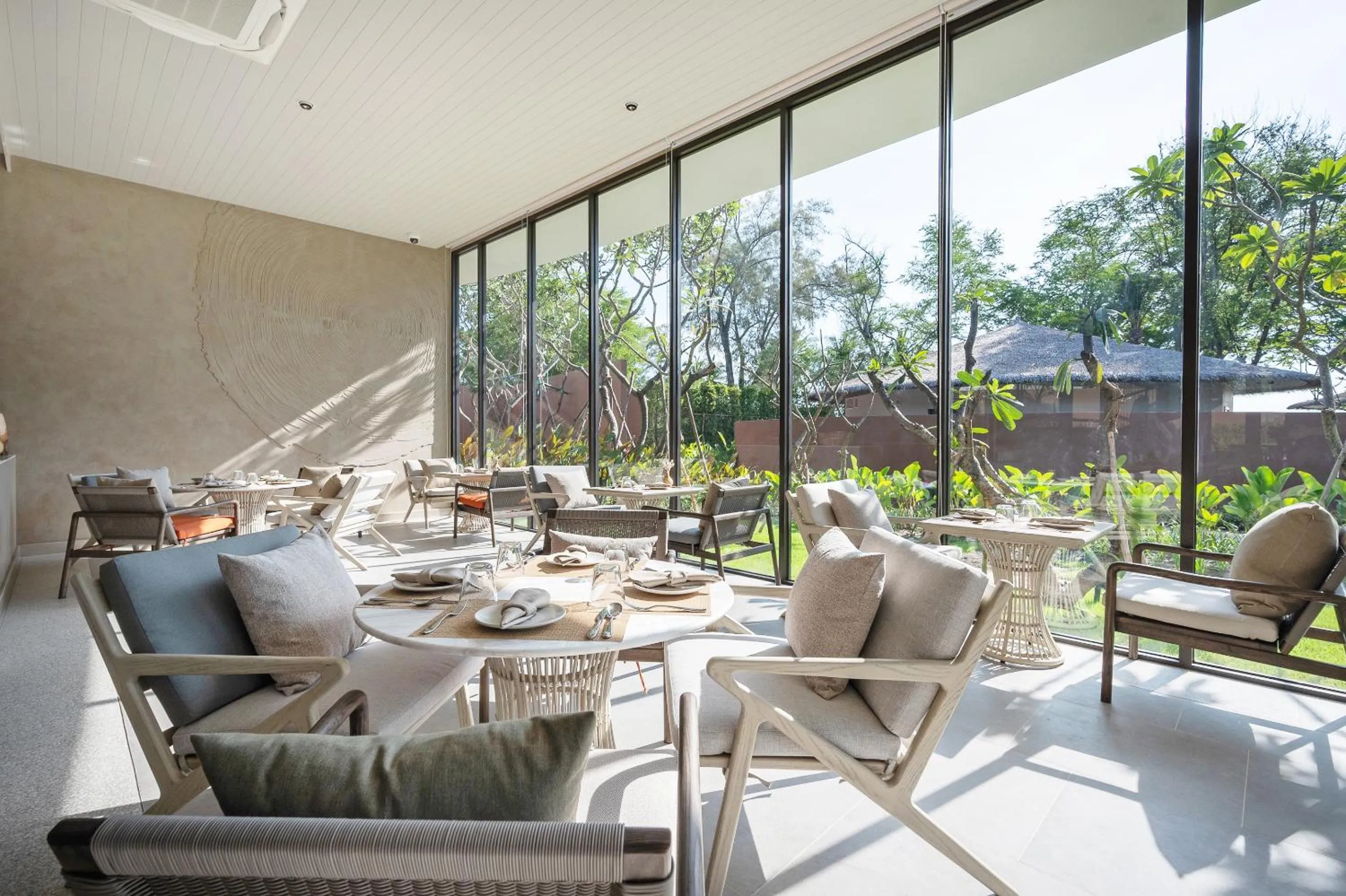 Restaurant/places to eat in VALA Hua Hin - Nu Chapter Hotels