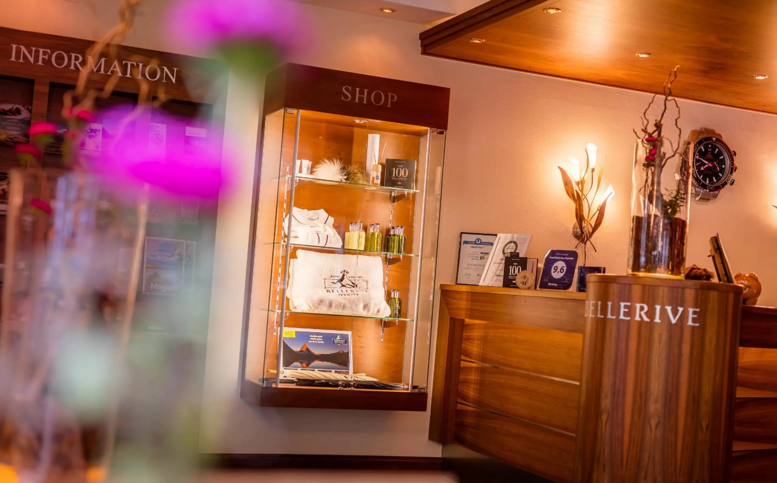 Lobby or reception in Hotel Bellerive