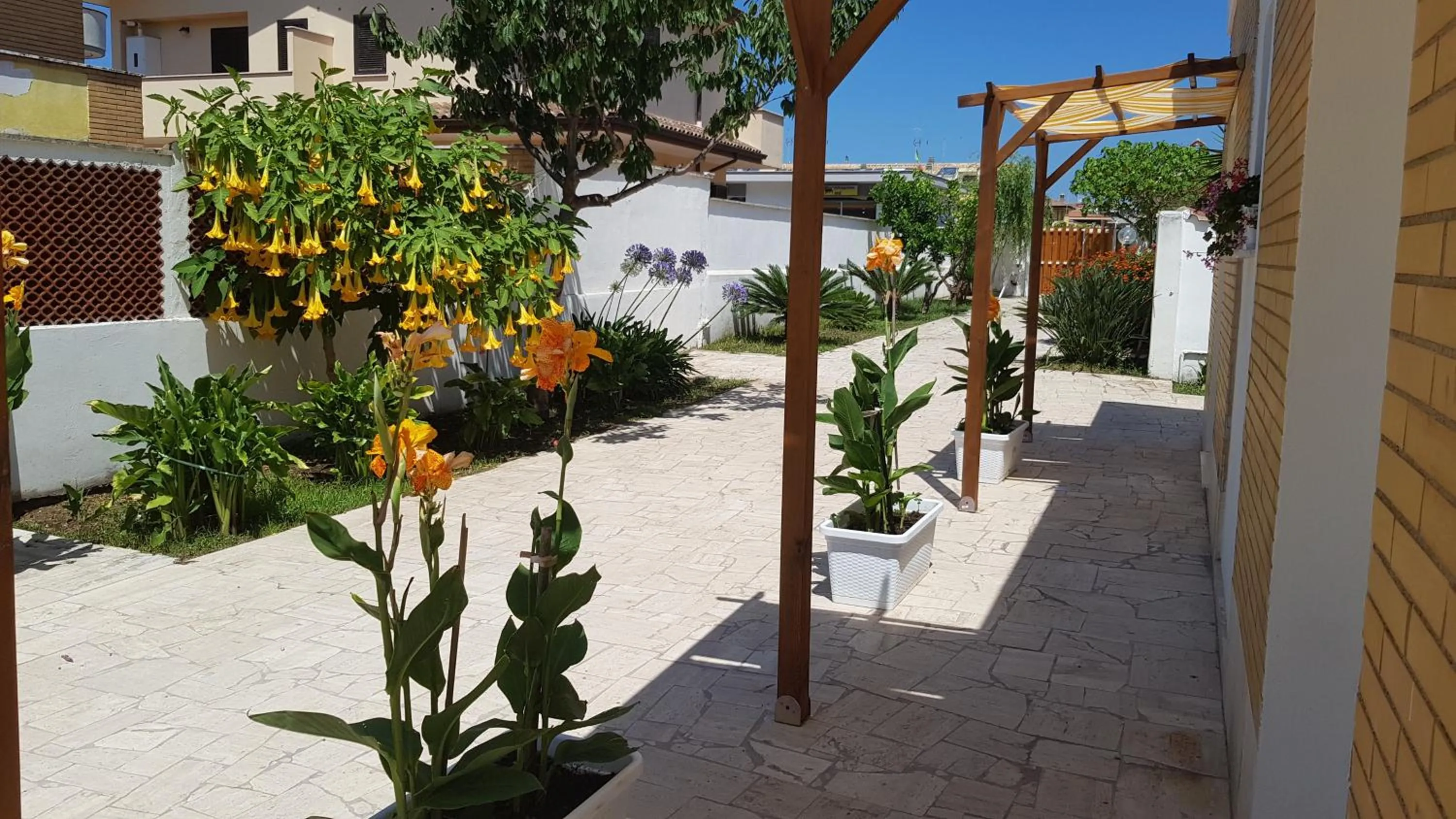 Garden in un passo dal mare