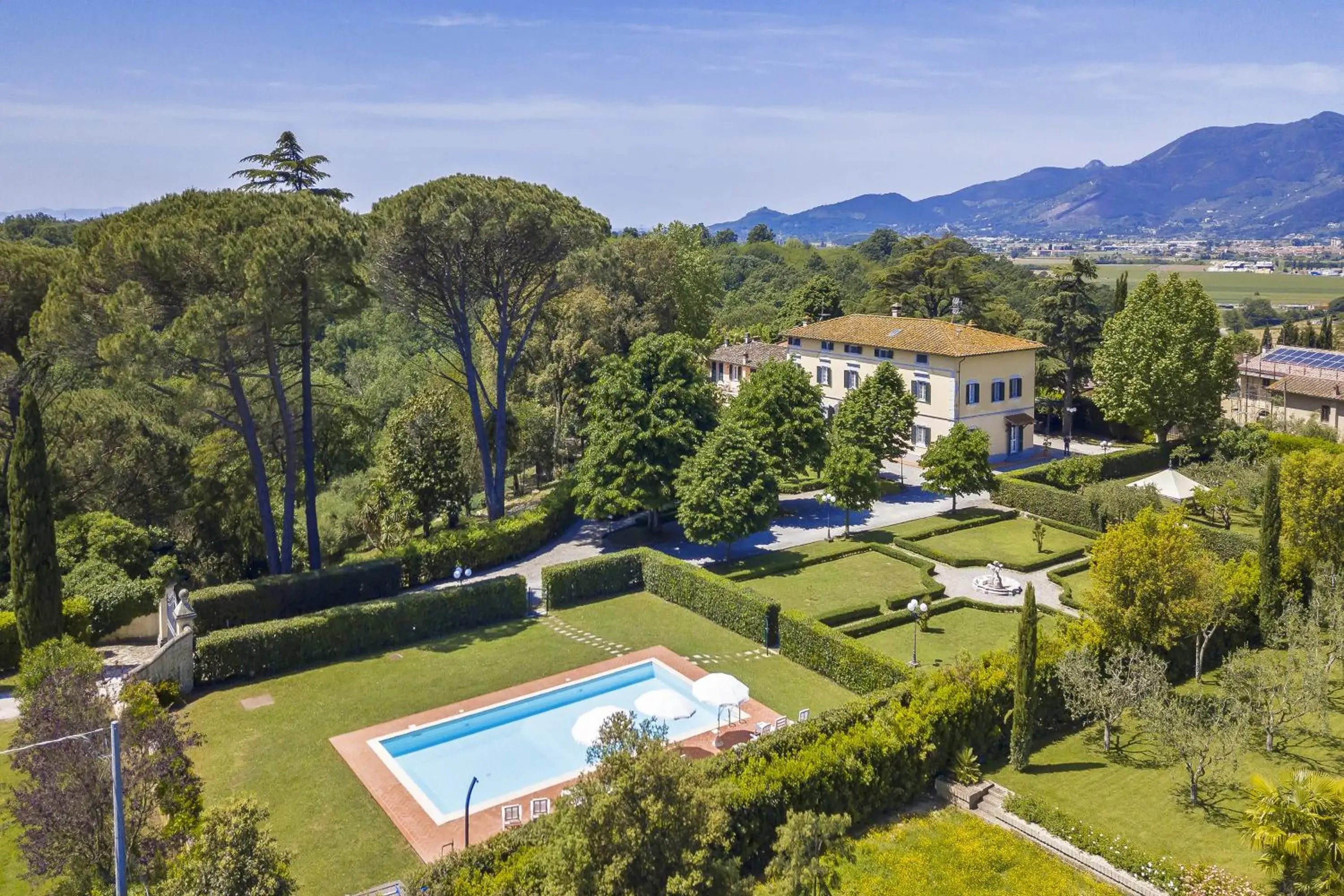 Tenuta Santa Colomba - Happy Rentals Tenuta Santa Colomba - Happy Rentals