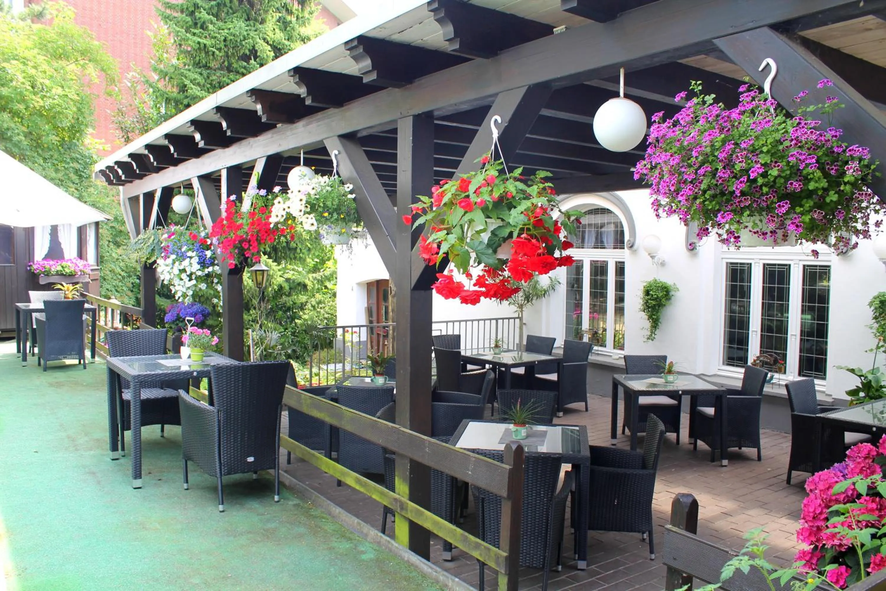 Restaurant/places to eat in Haus Kastanienhof