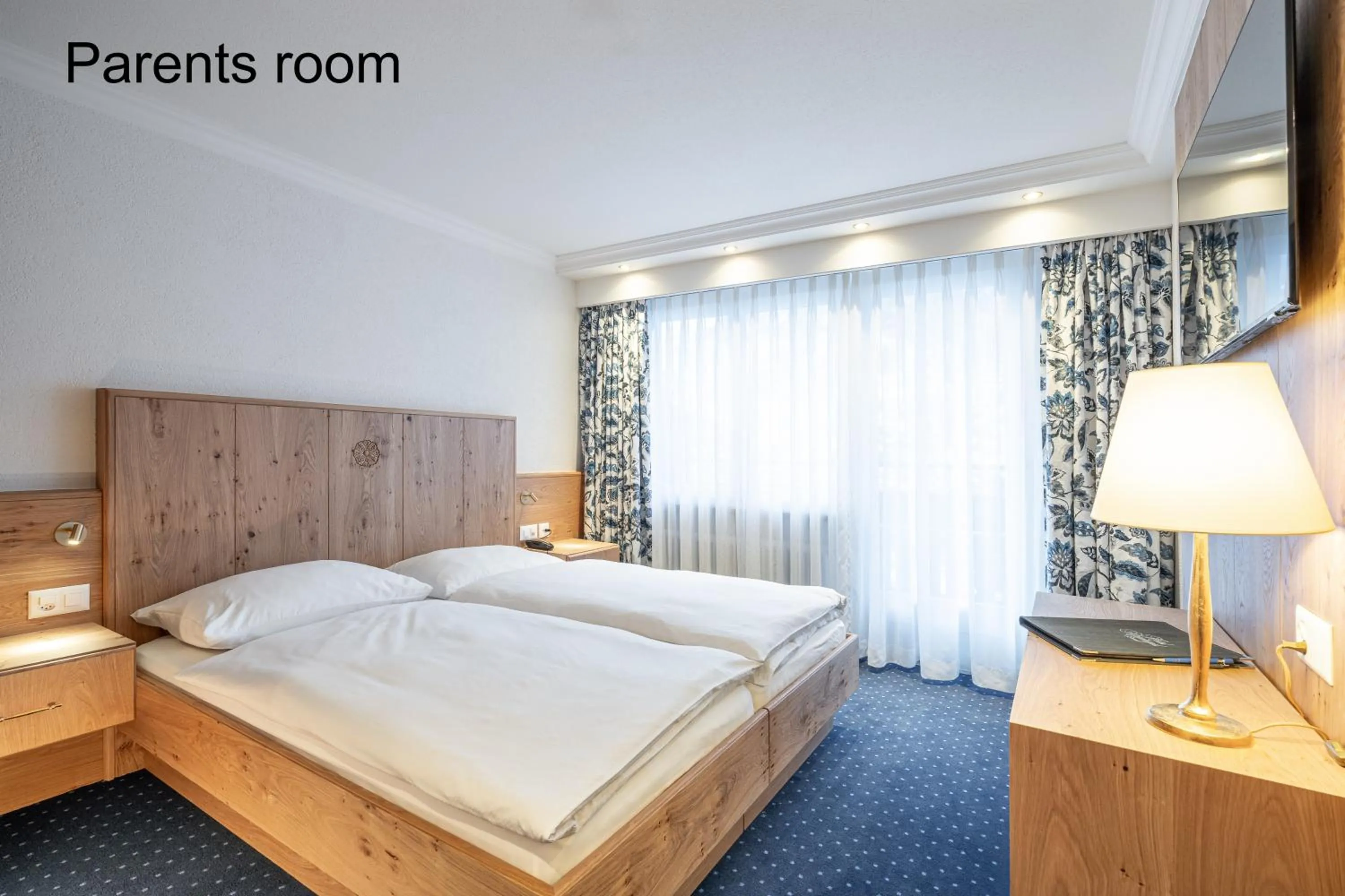 Photo of the whole room, Bed in Hotel Alpenroyal