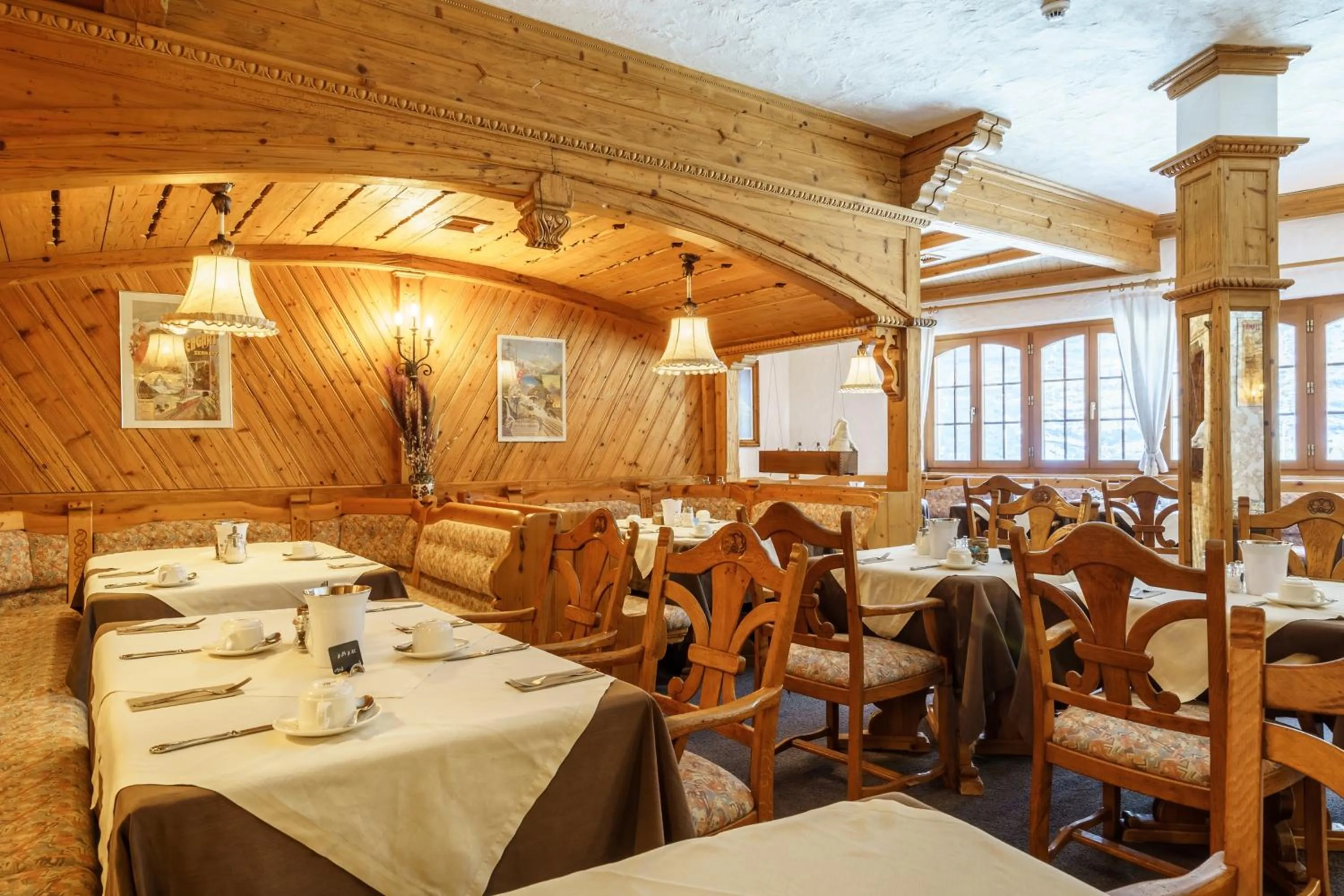 Restaurant/places to eat in Hotel Alpenroyal
