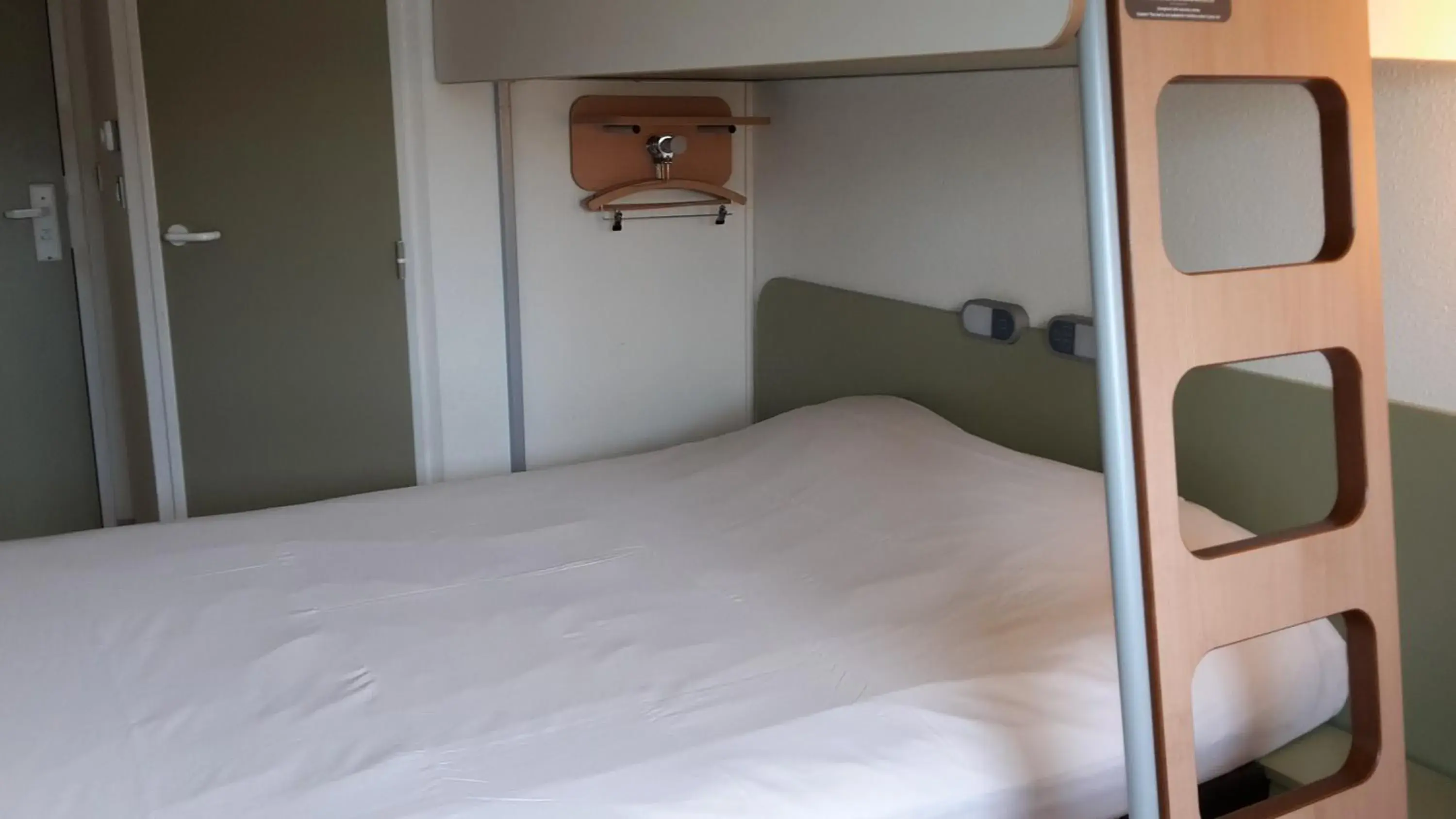 bunk bed, Bed in Ibis Budget St Gratien - Enghien-Les-Bains bunk bed, Bed in Ibis Budget St Gratien - Enghien-Les-Bains