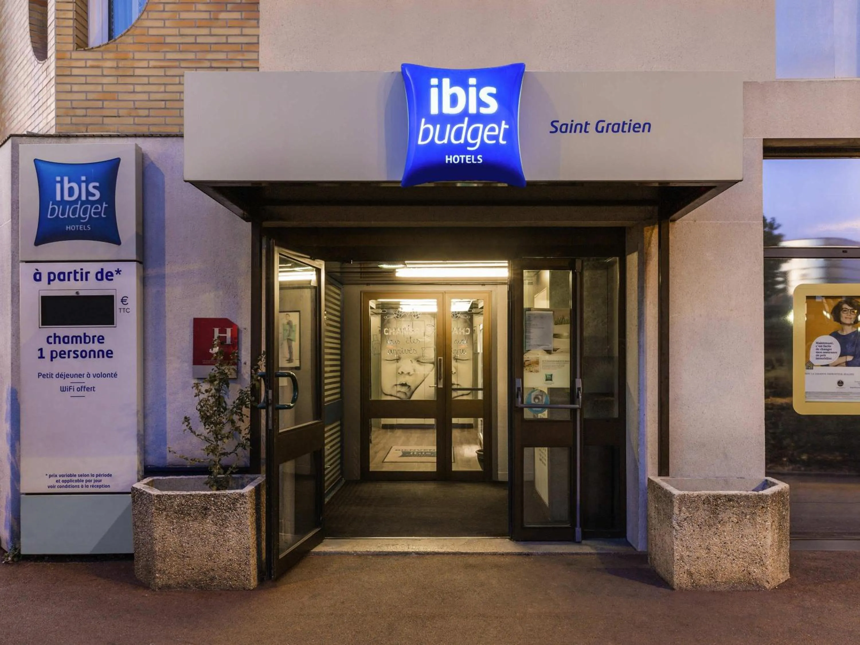 Property building in Ibis Budget St Gratien - Enghien-Les-Bains
