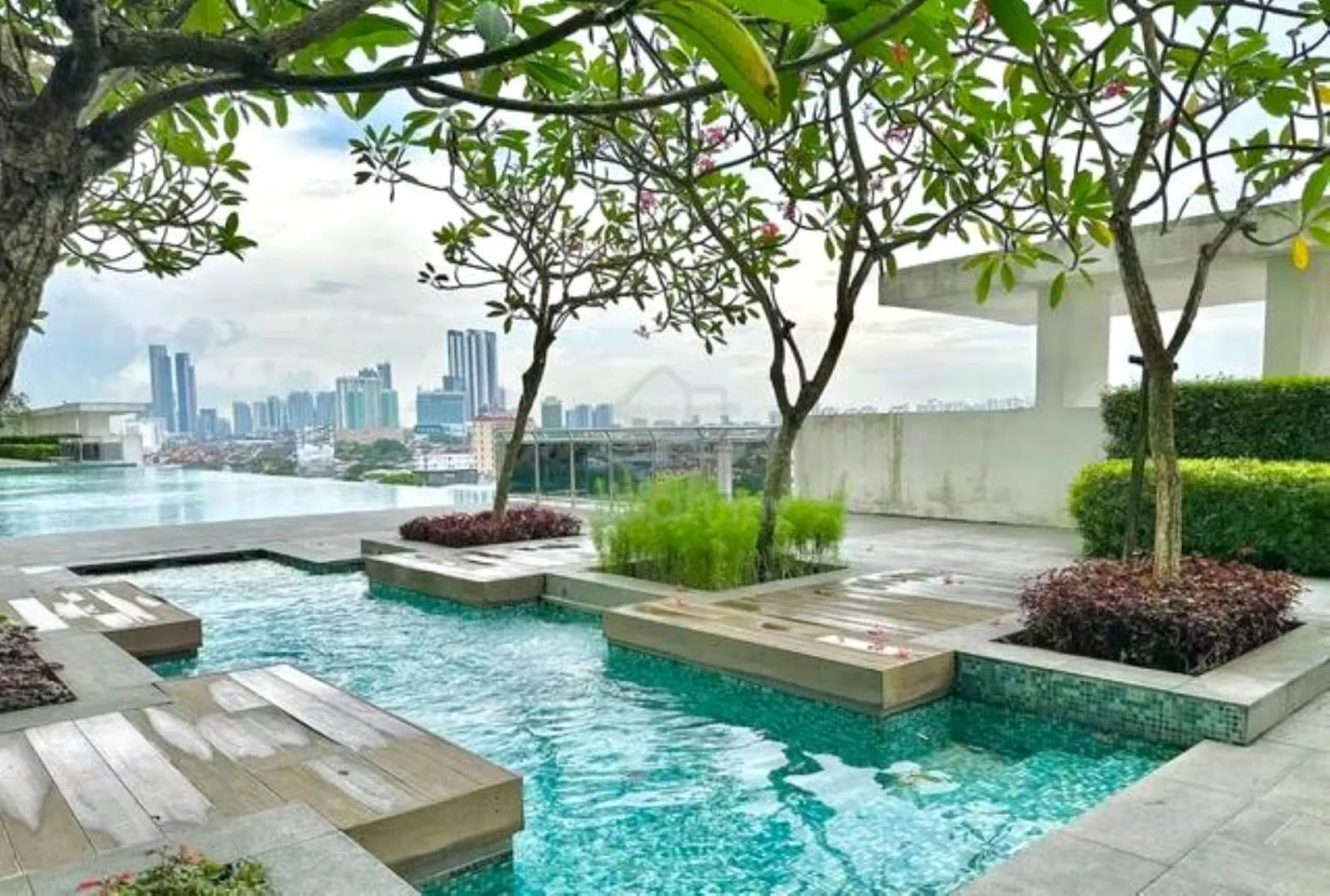 Swimming pool in 1 Tebrau Residences By RR JBcity