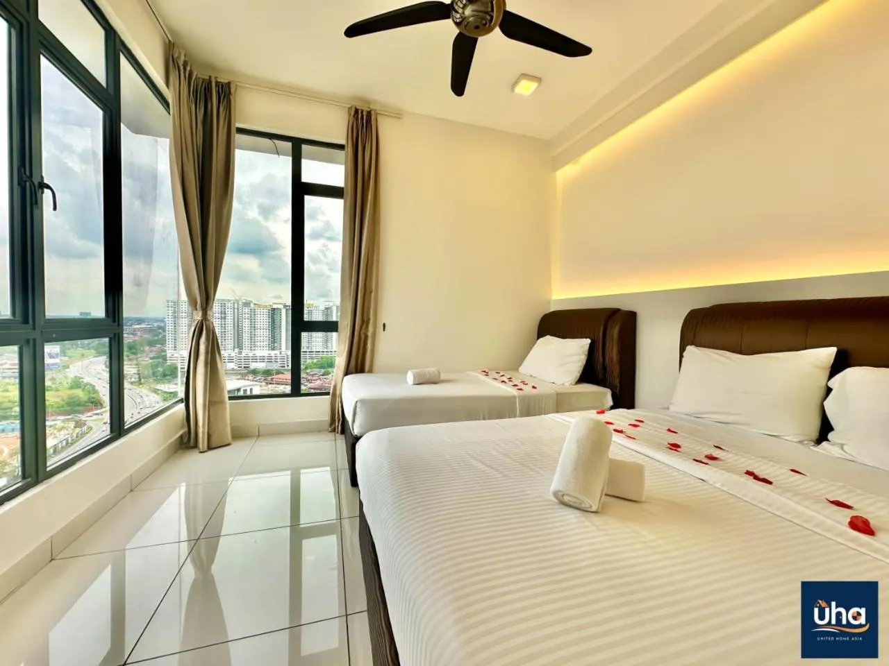 Bed in 1 Tebrau Residences By RR JBcity