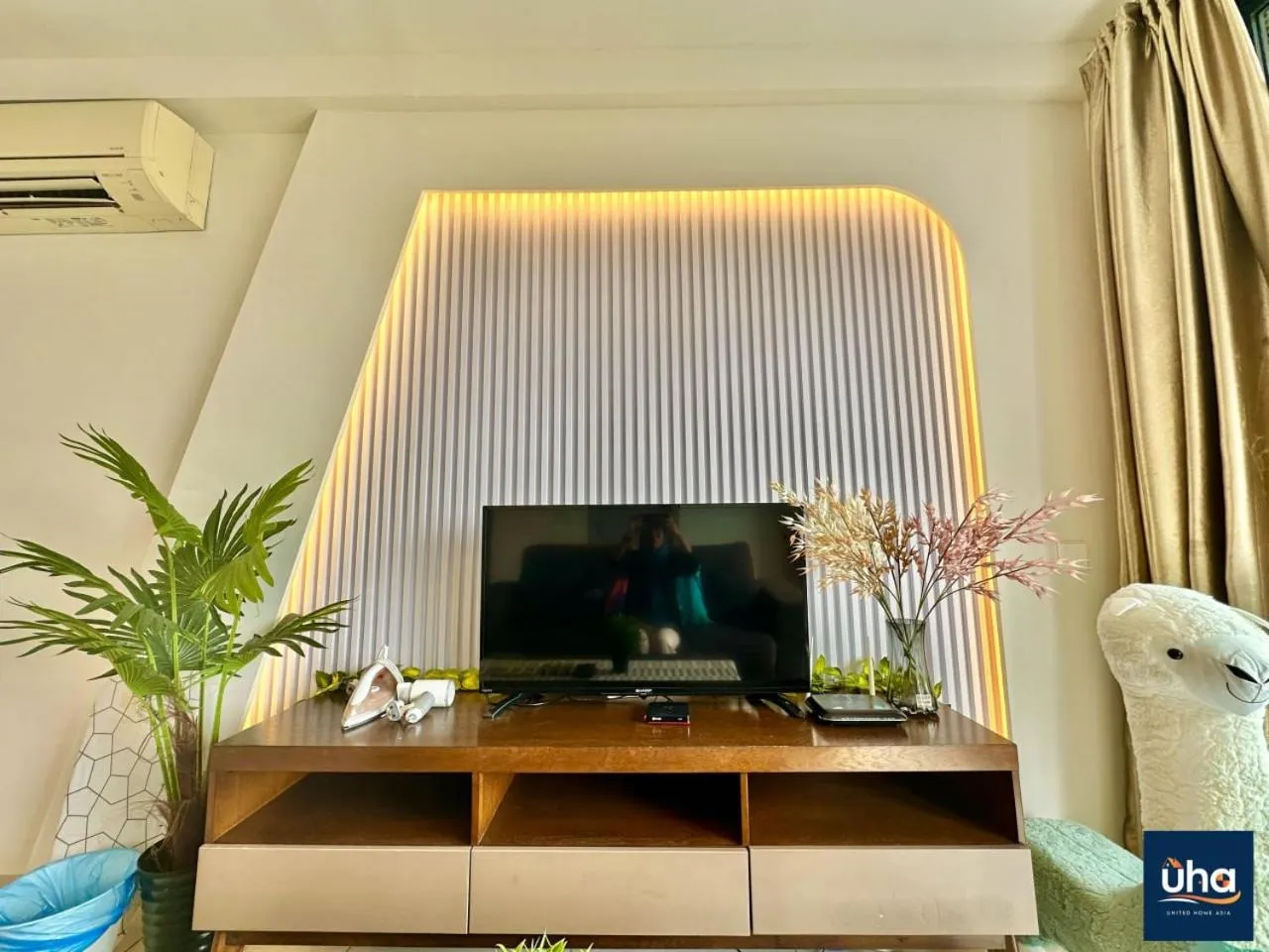 Communal lounge/ TV room in 1 Tebrau Residences By RR JBcity