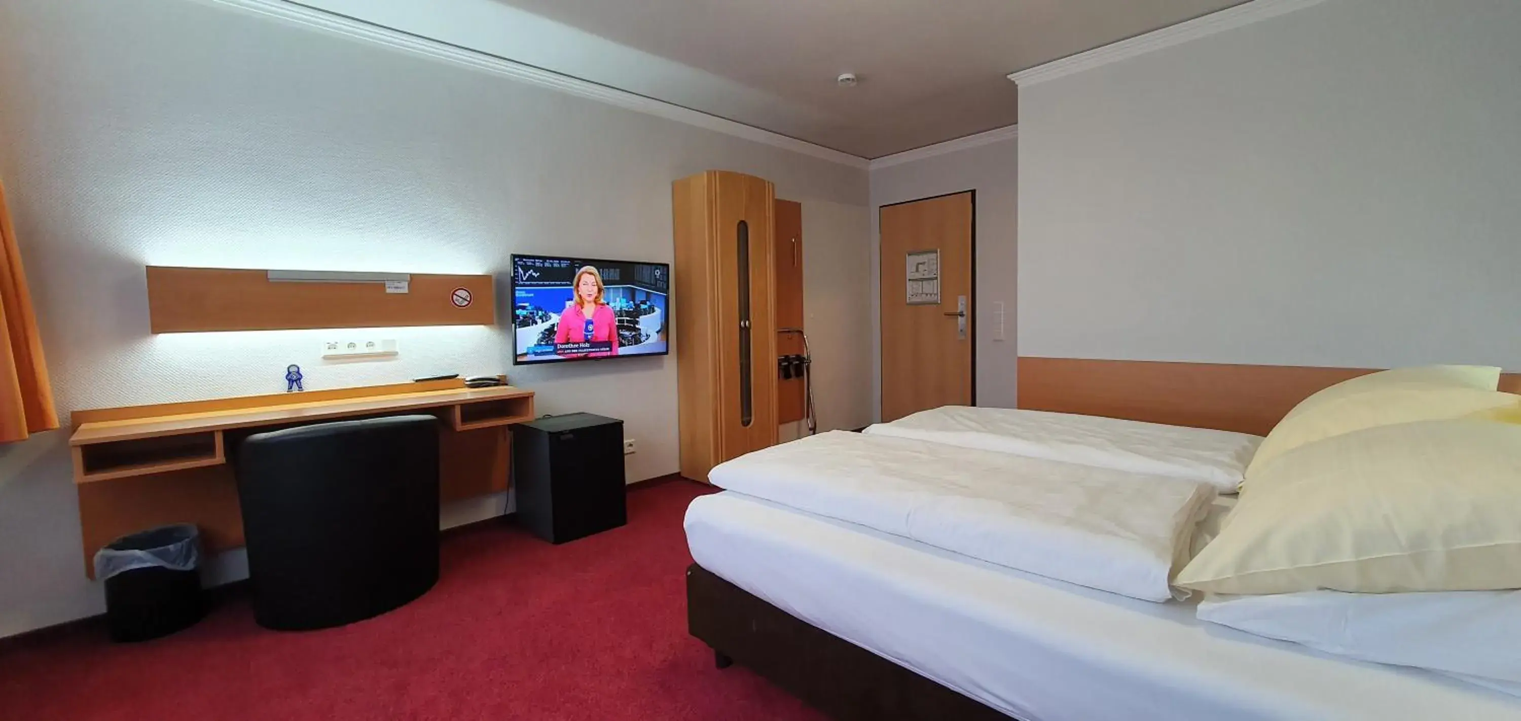 Superior Double or Twin Room with Garden View in Akzent Hotel Oberhausen Superior Double or Twin Room with Garden View in Akzent Hotel Oberhausen