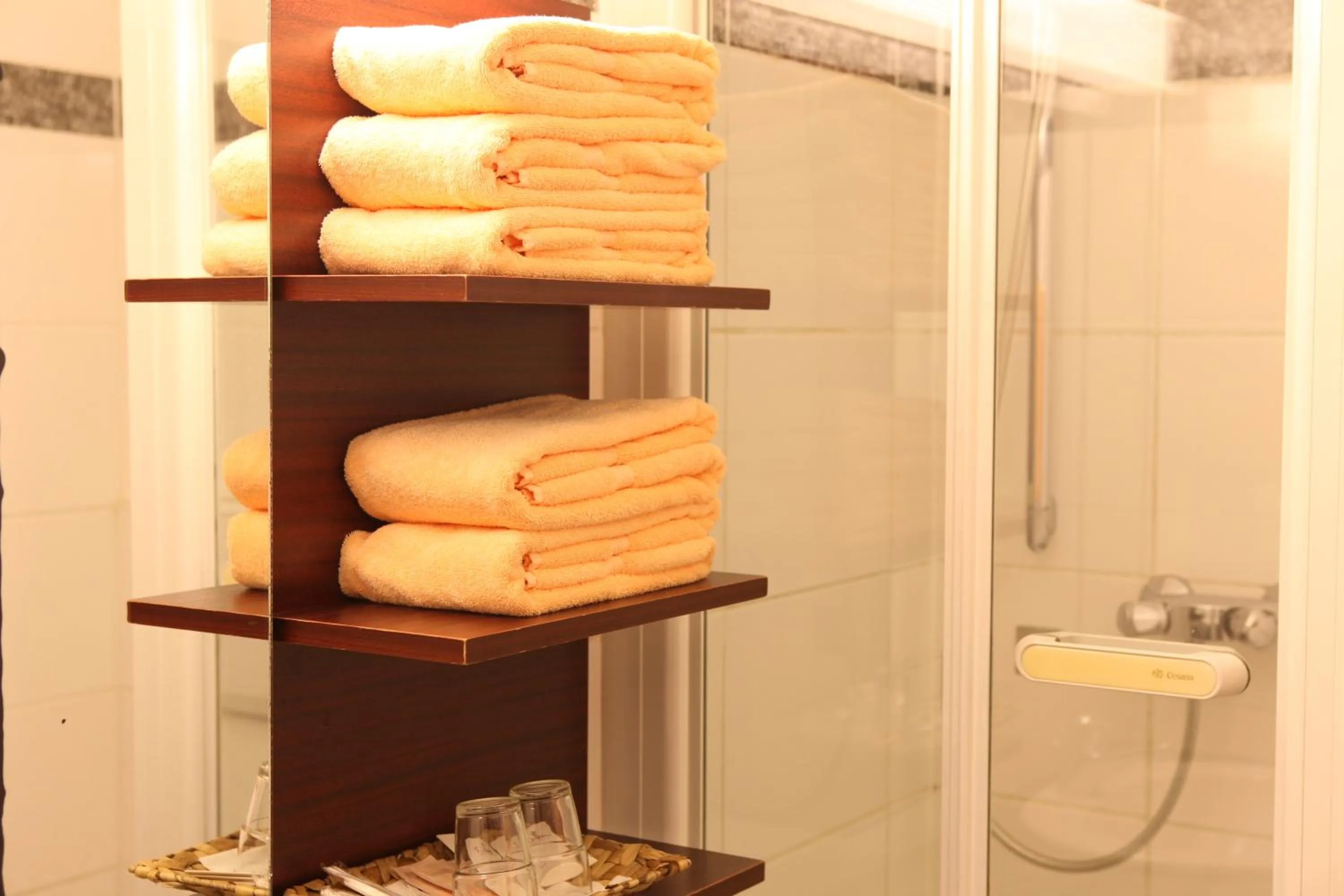 Bathroom in Akzent Hotel Oberhausen