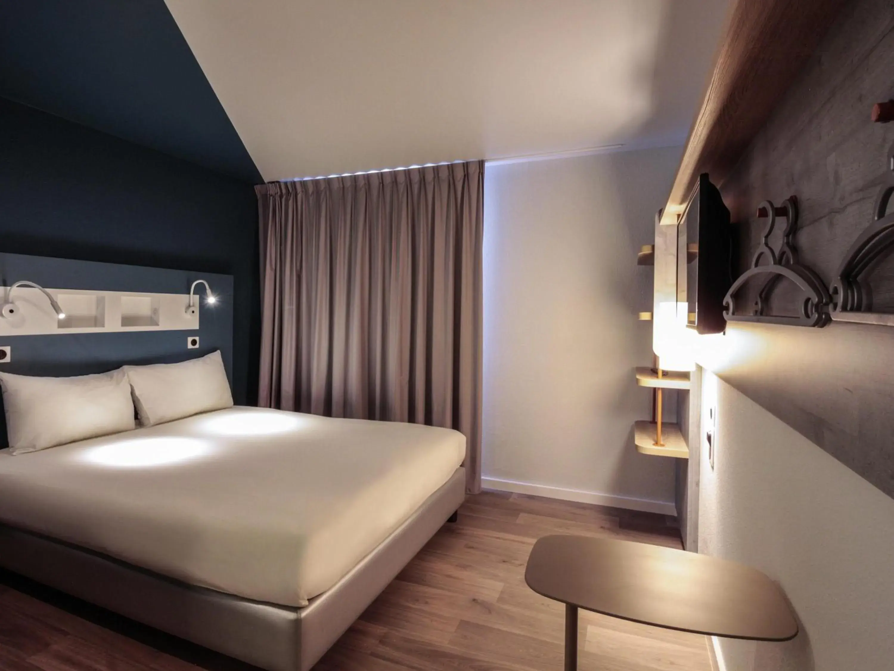 Standard Double Room with Retractable Bed in ibis budget Rouen Centre Rive Gauche Standard Double Room with Retractable Bed in ibis budget Rouen Centre Rive Gauche