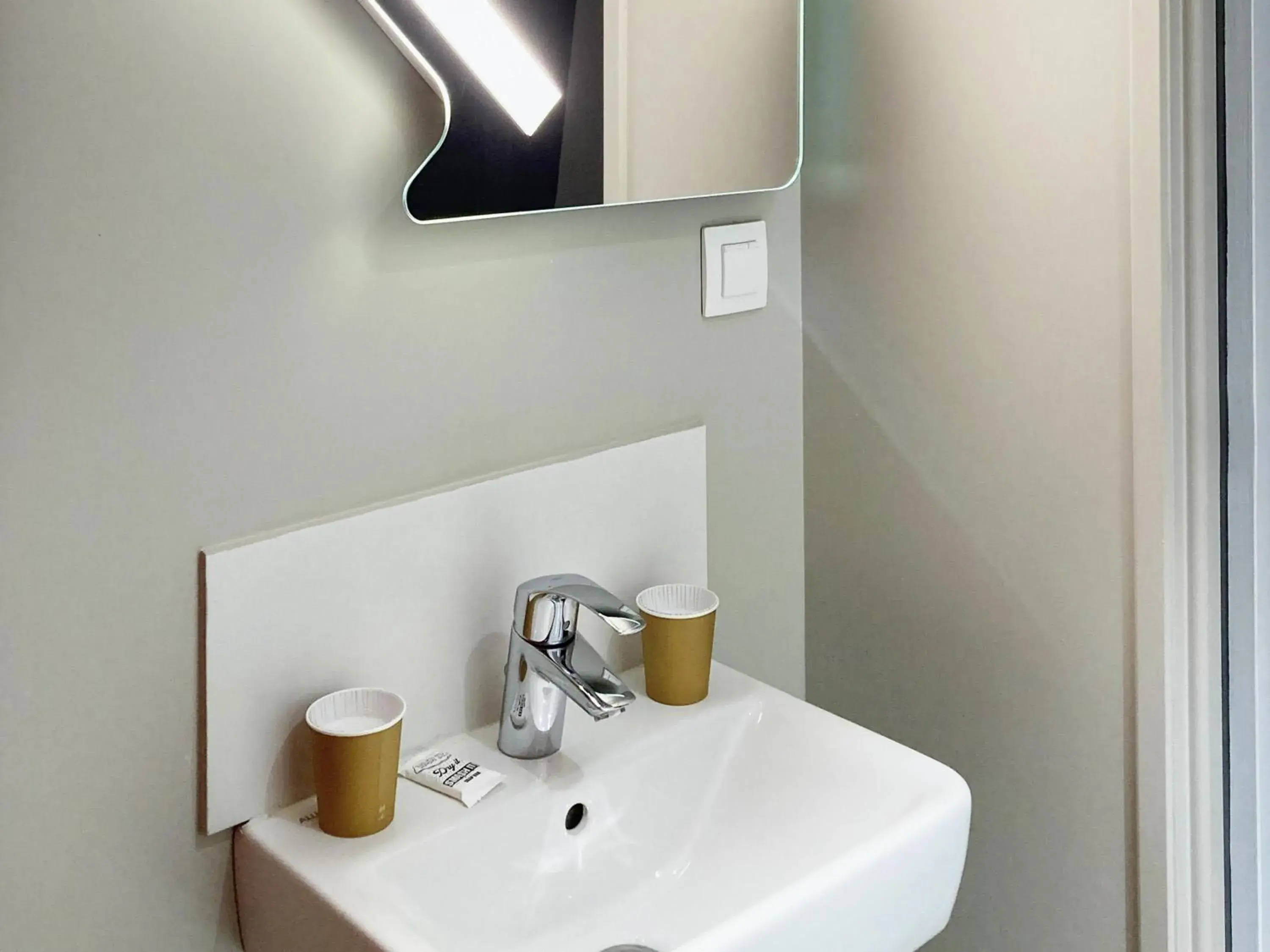 Bedroom in ibis budget Rouen Centre Rive Gauche Bedroom in ibis budget Rouen Centre Rive Gauche