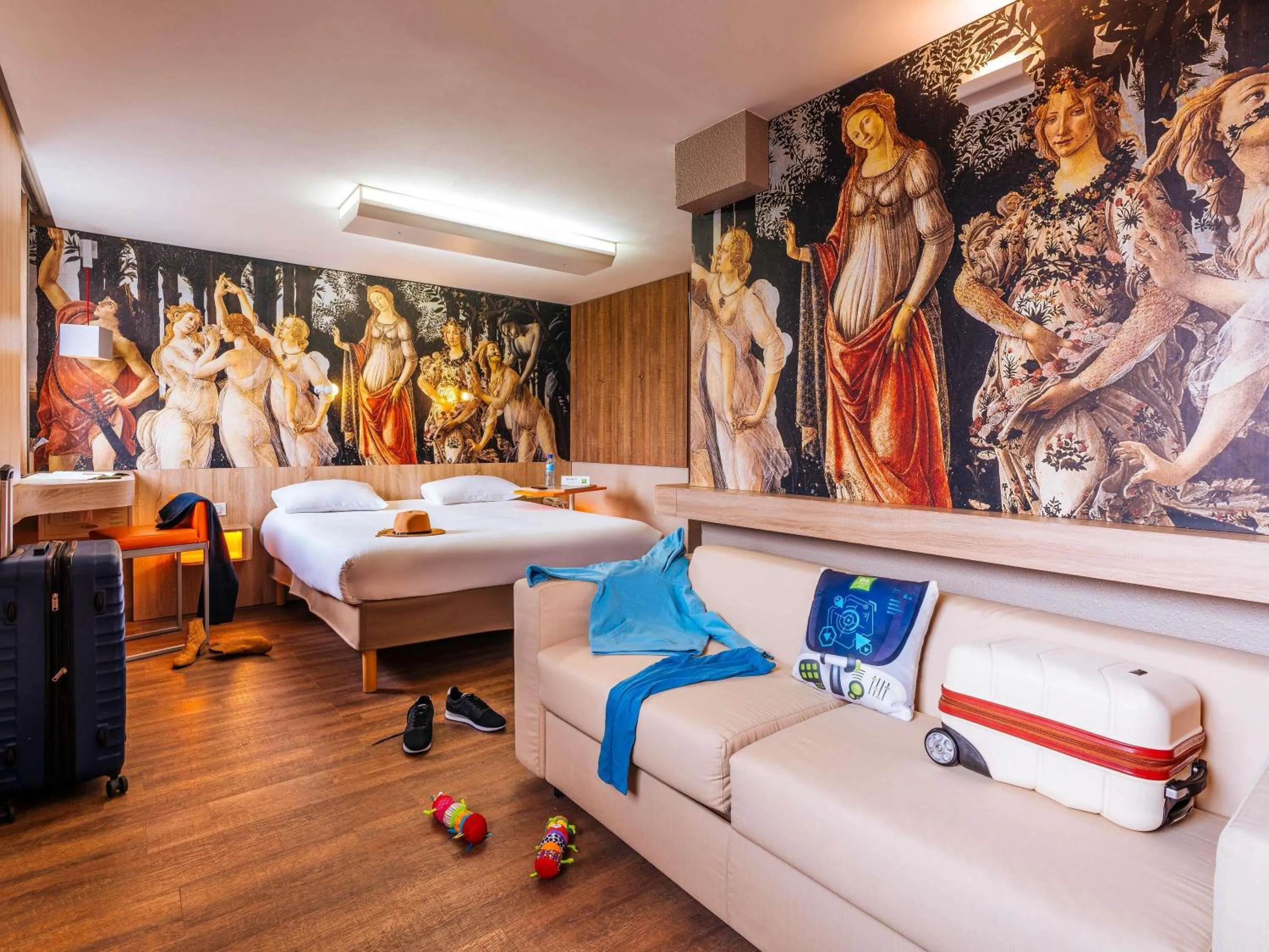 Bedroom in Ibis Styles Lille Marcq En Baroeul