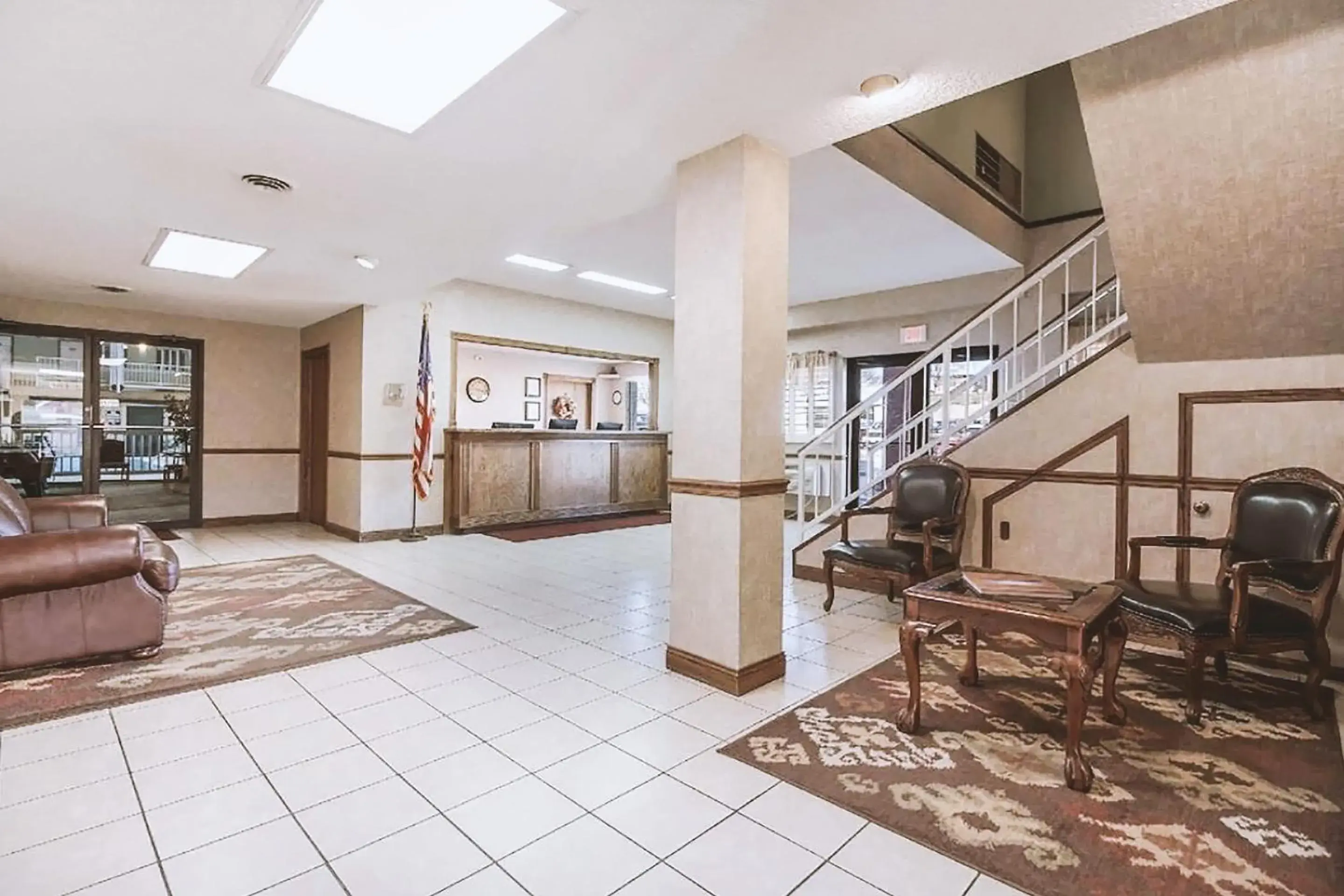 Lobby or reception in Coratel Inn & Suites by Jasper McCook Lobby or reception in Coratel Inn & Suites by Jasper McCook