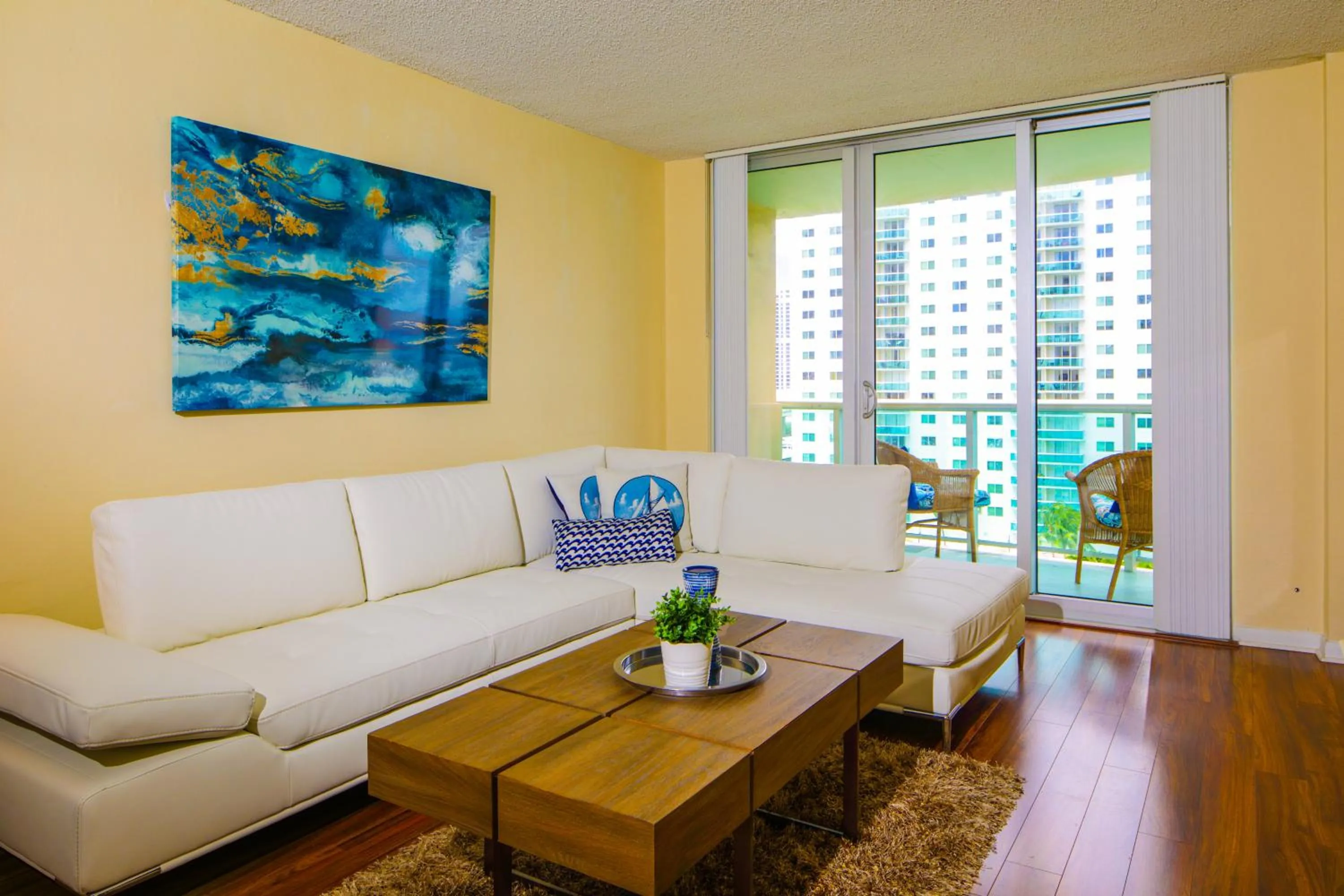 Living room in Sunny Isles Ocean Reserve Condo Apartments - 1BR #812