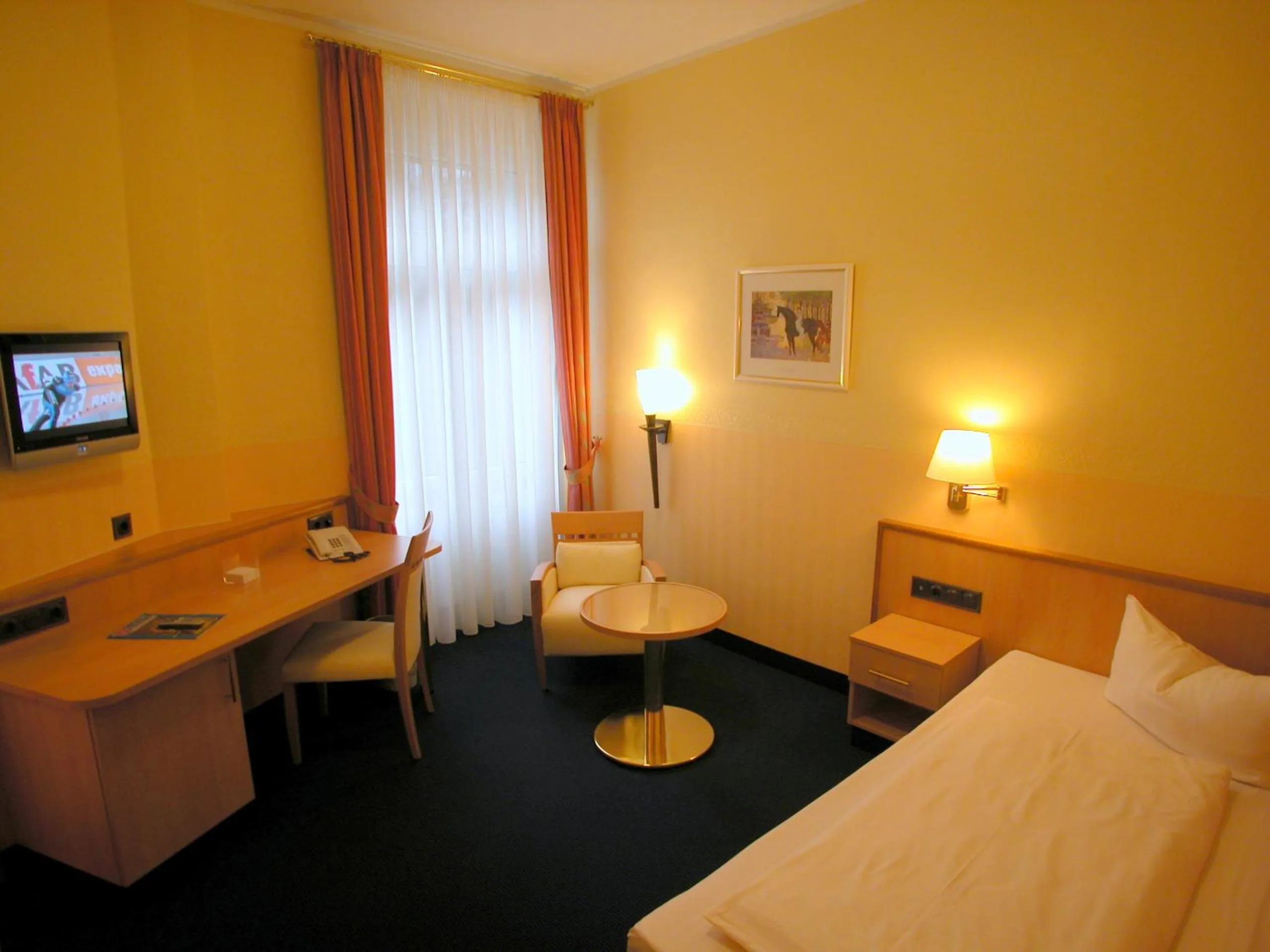 Photo of the whole room, Bed in Hotel Mack Private Inn