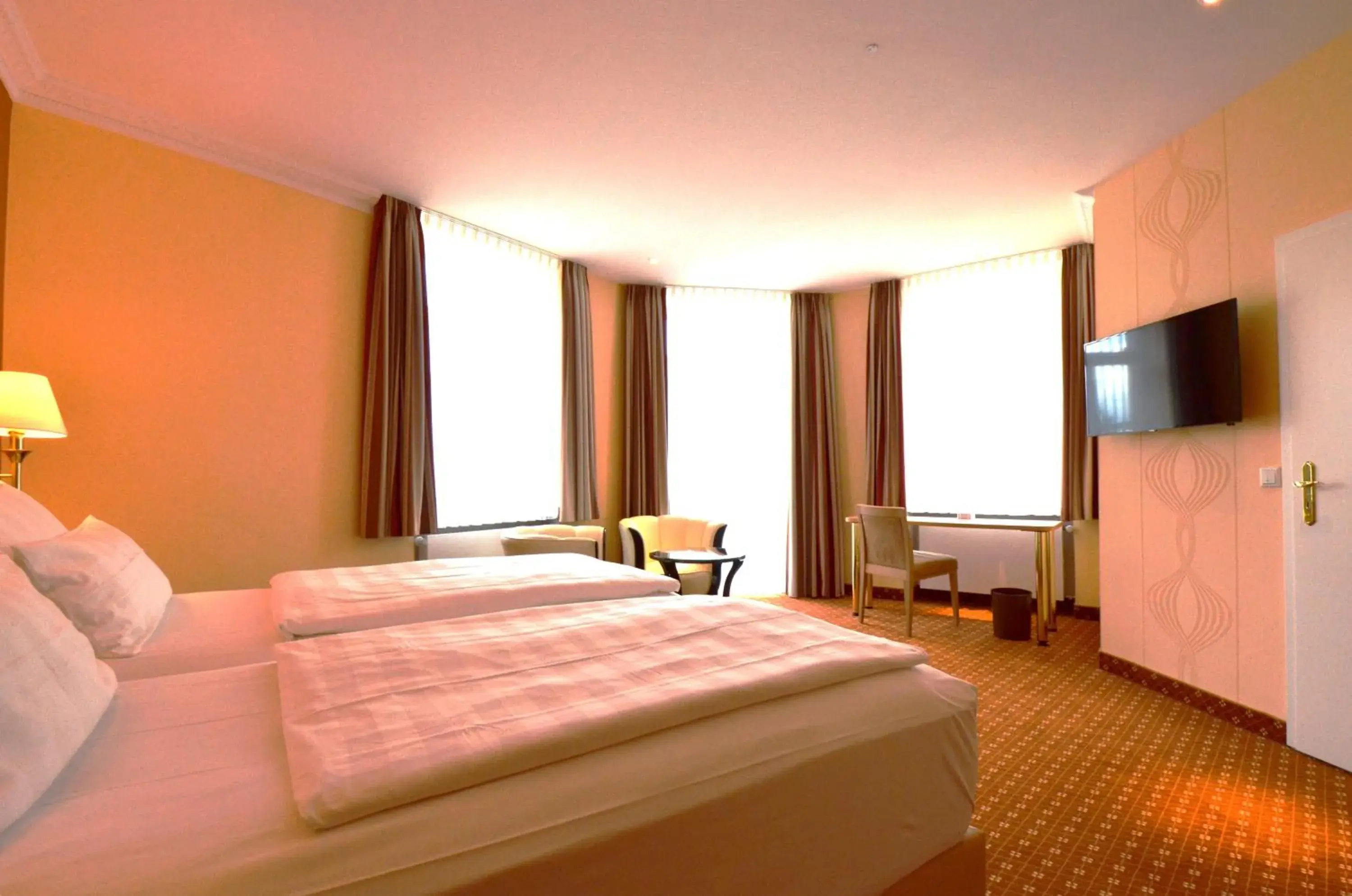 Deluxe Double Room with Balcony in Hotel Mack Private Inn Deluxe Double Room with Balcony in Hotel Mack Private Inn