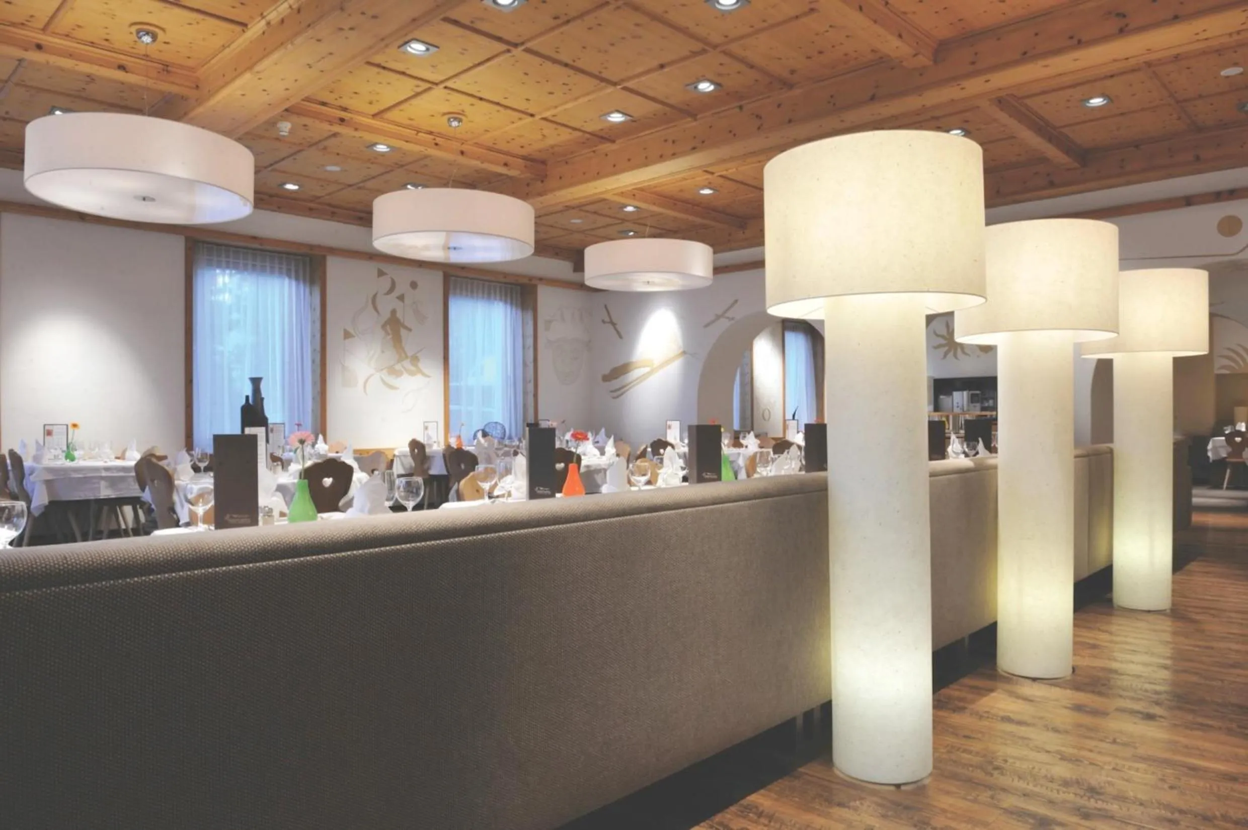 Restaurant/places to eat in Sporthotel Pontresina