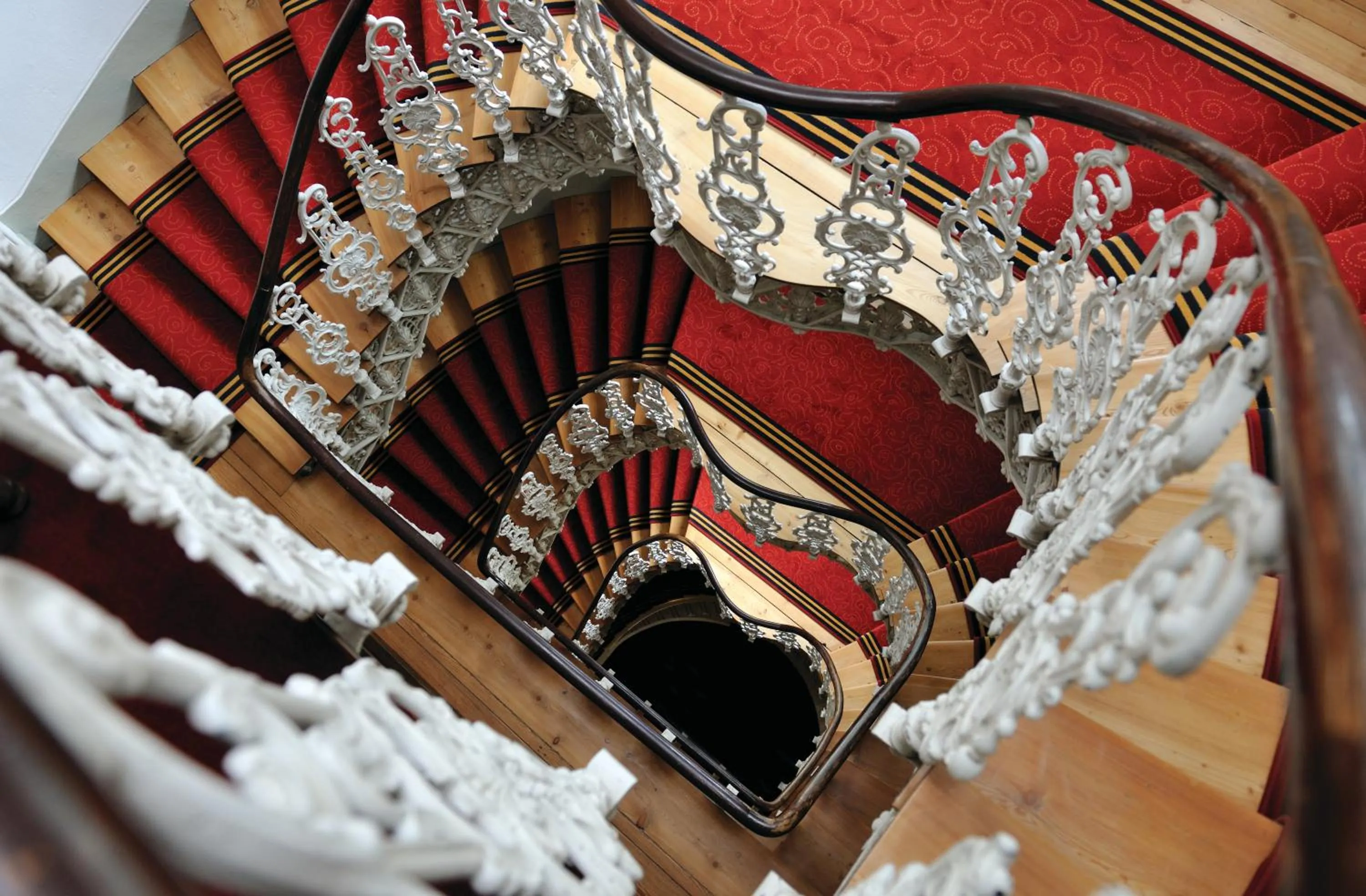 Lobby or reception in Sporthotel Pontresina