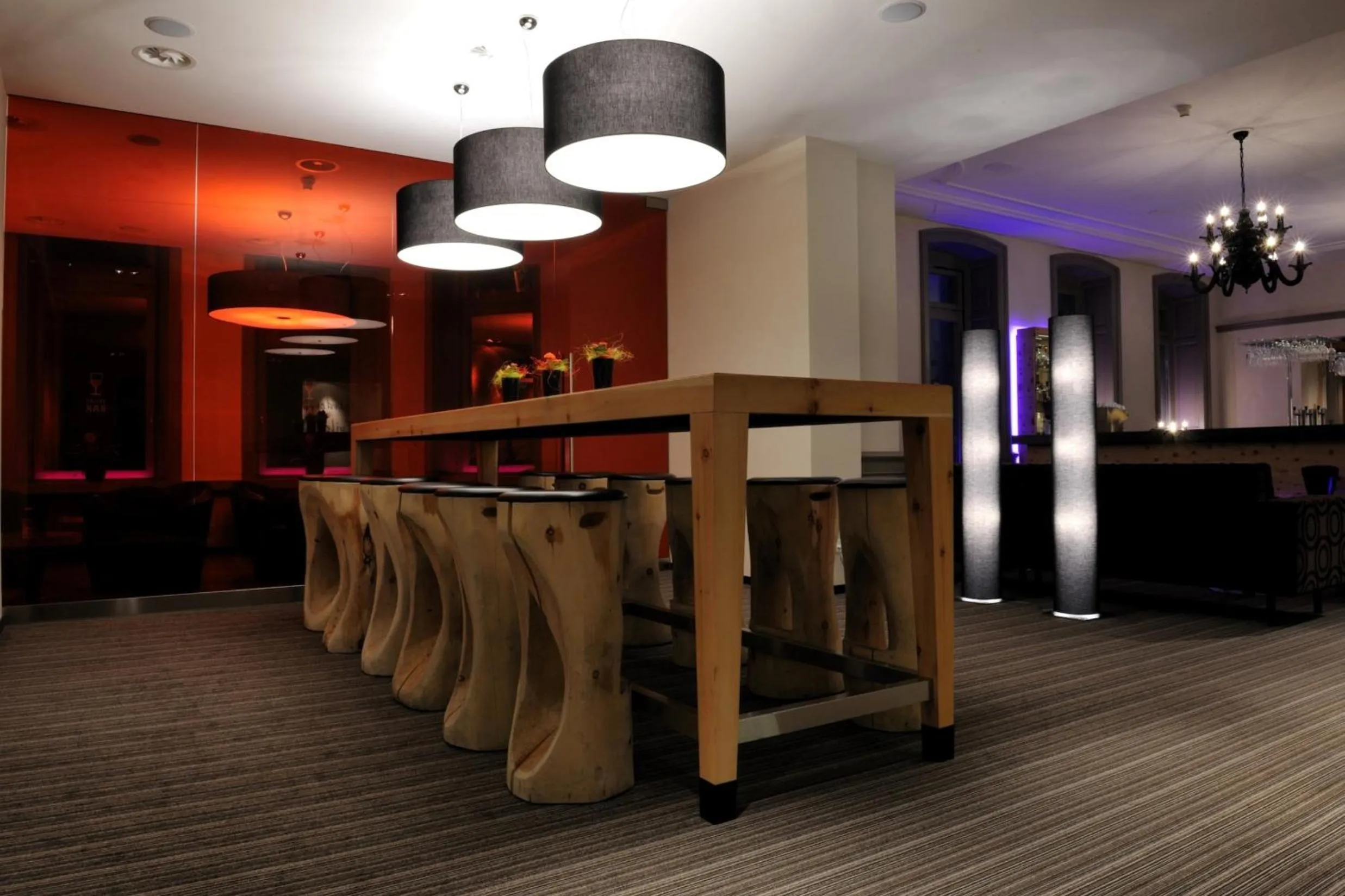 Lounge or bar in Sporthotel Pontresina
