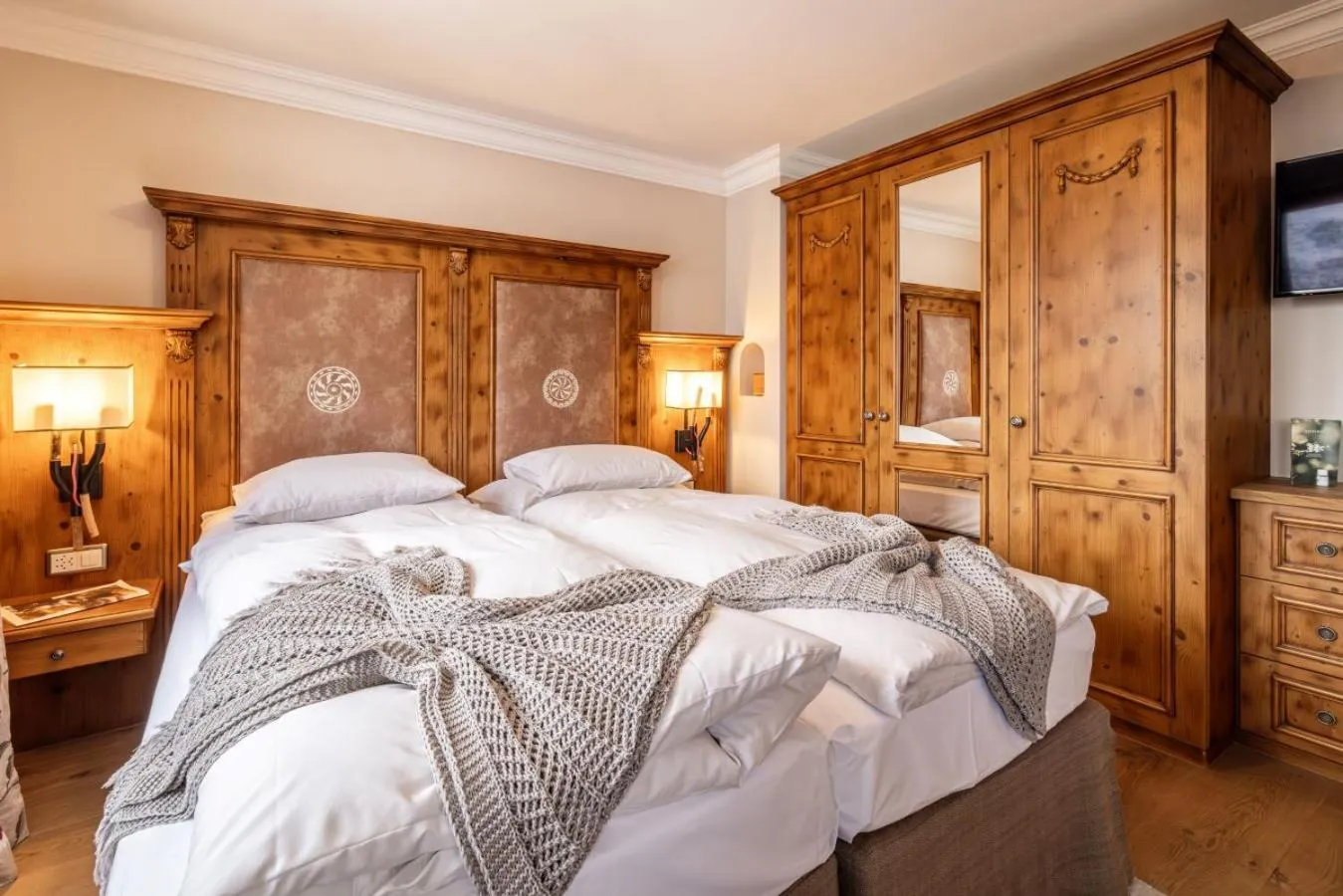 Bed in BelArosa Suiten & Wellness